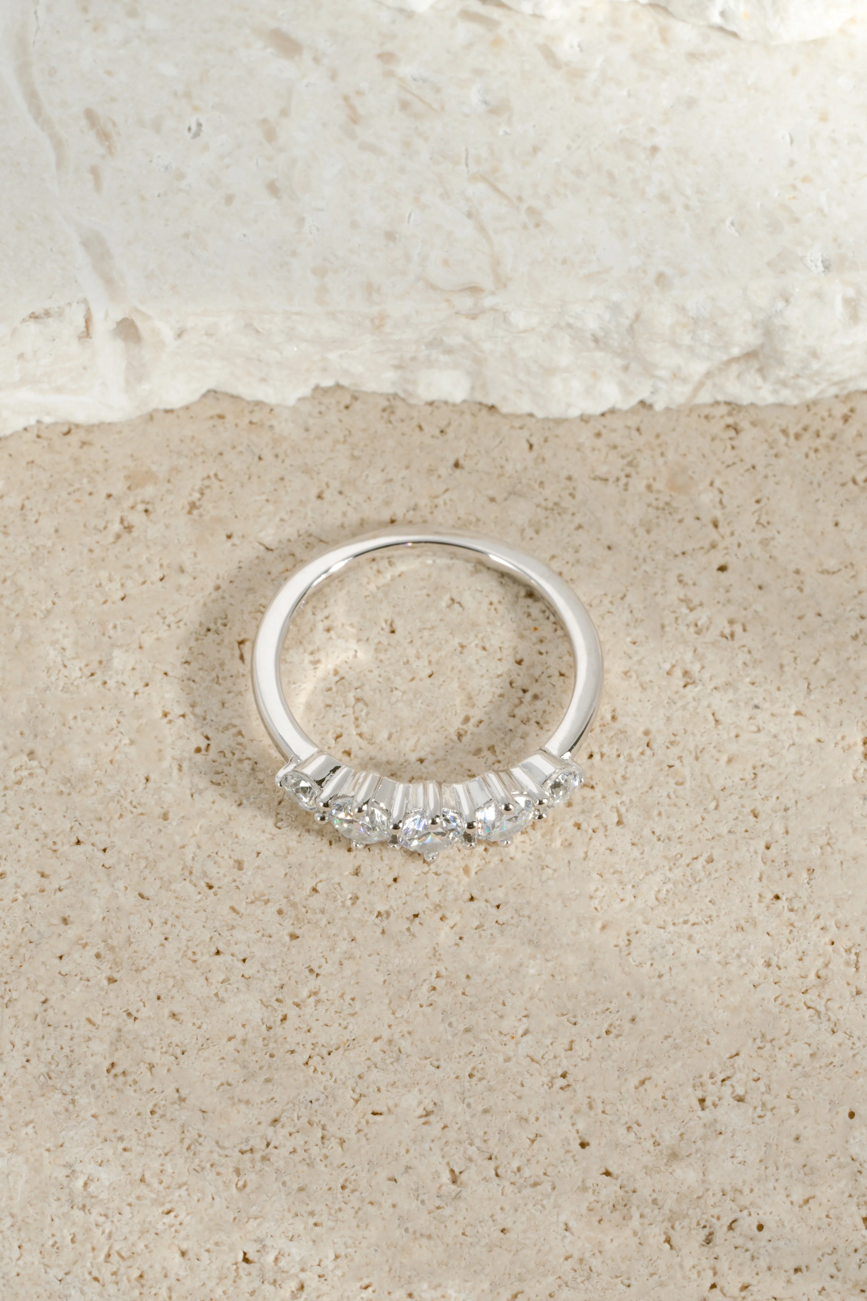 Graduated 5 Stone Ring - Image 12
