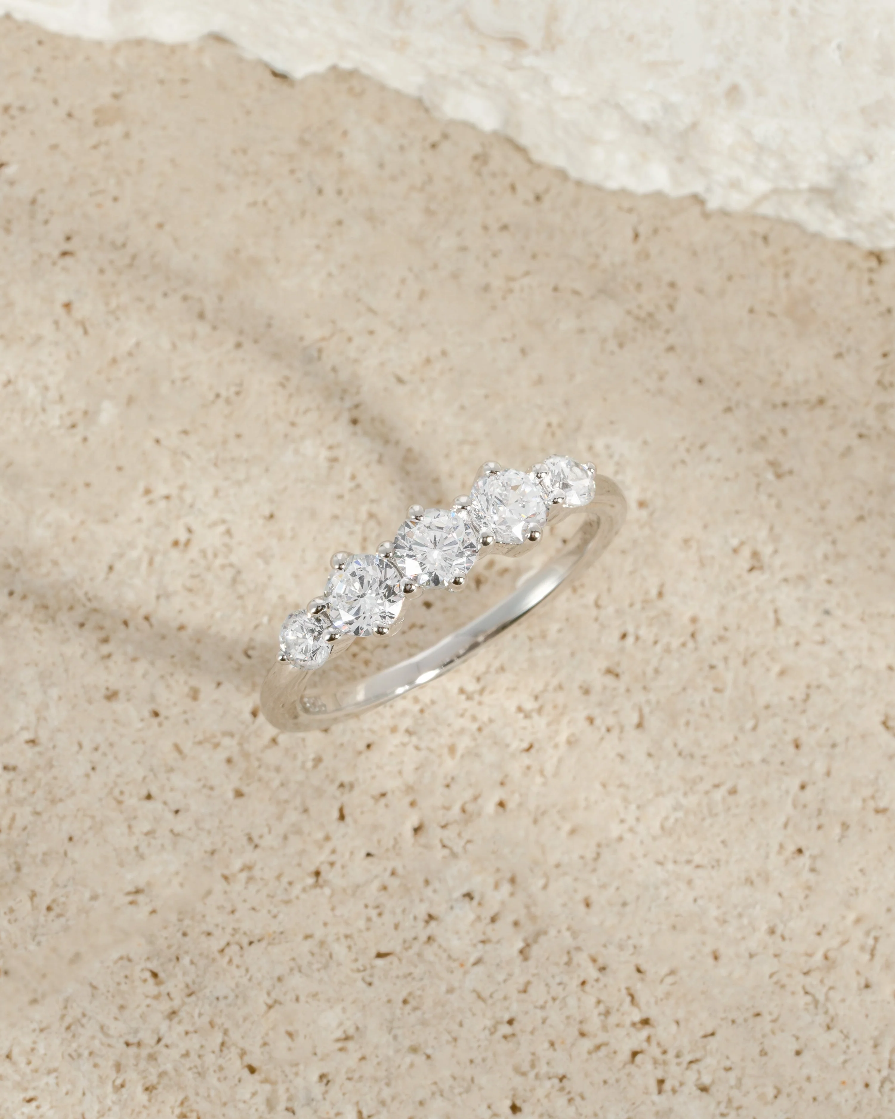 Graduated 5 Stone Ring - Image 9