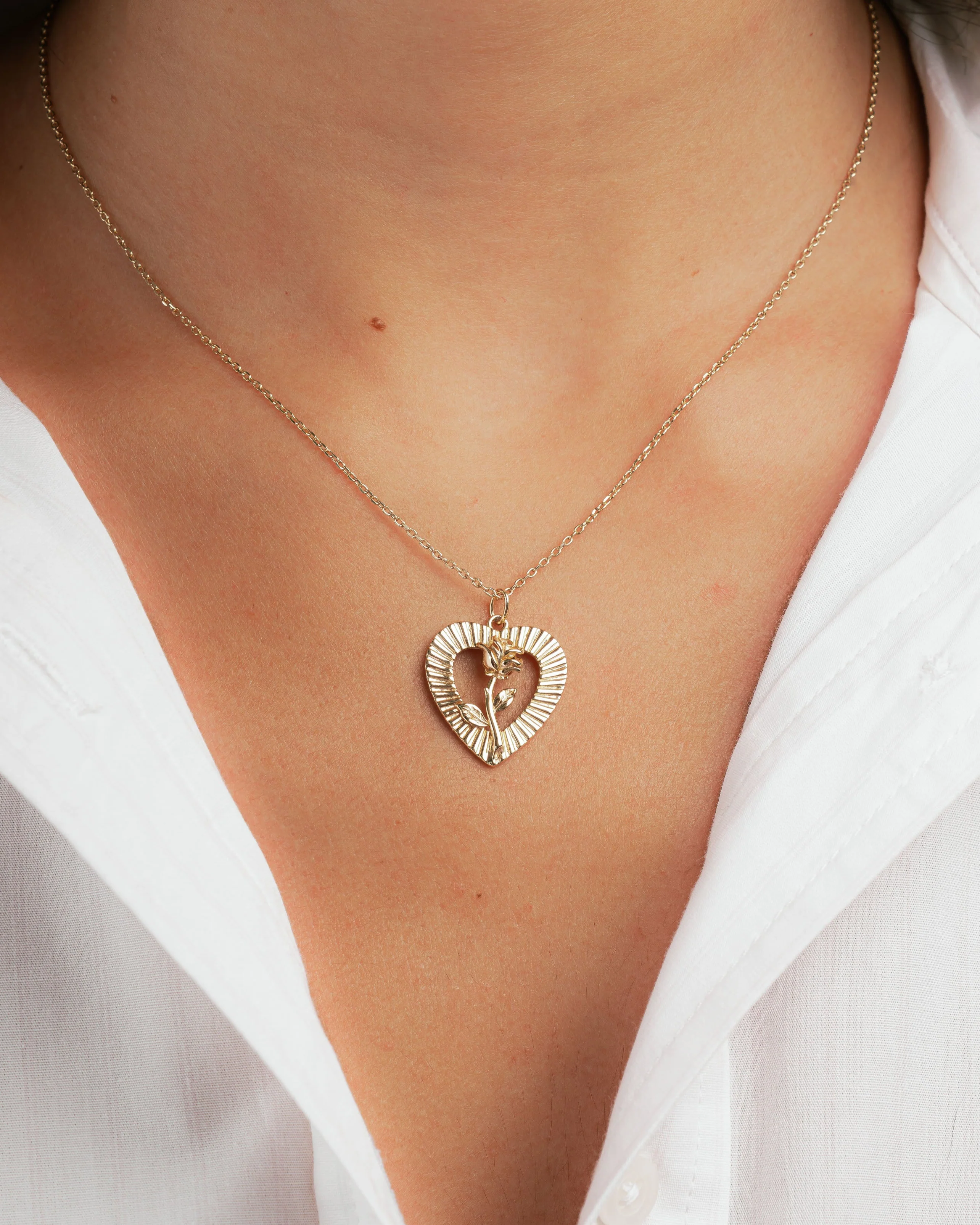 Heart Rose Necklace - Image 2
