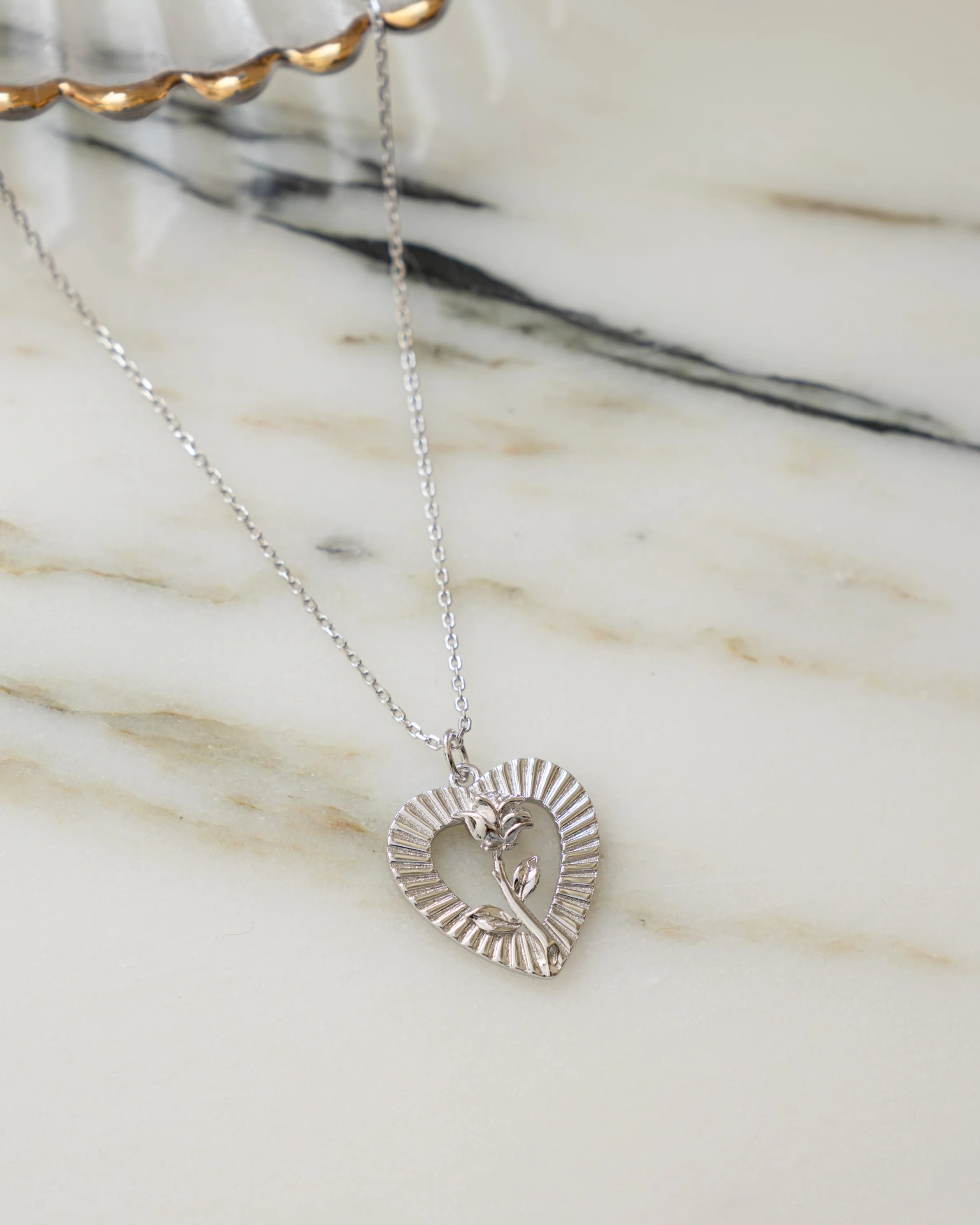 Heart Rose Necklace - Image 7