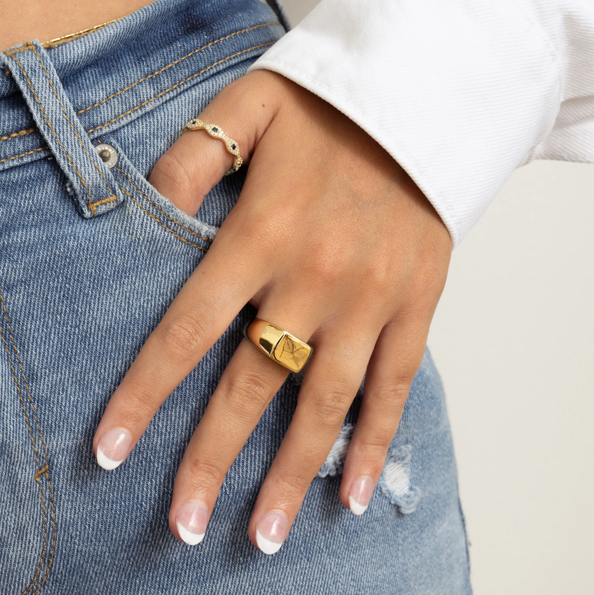 Large Square Signet Ring - Image 3