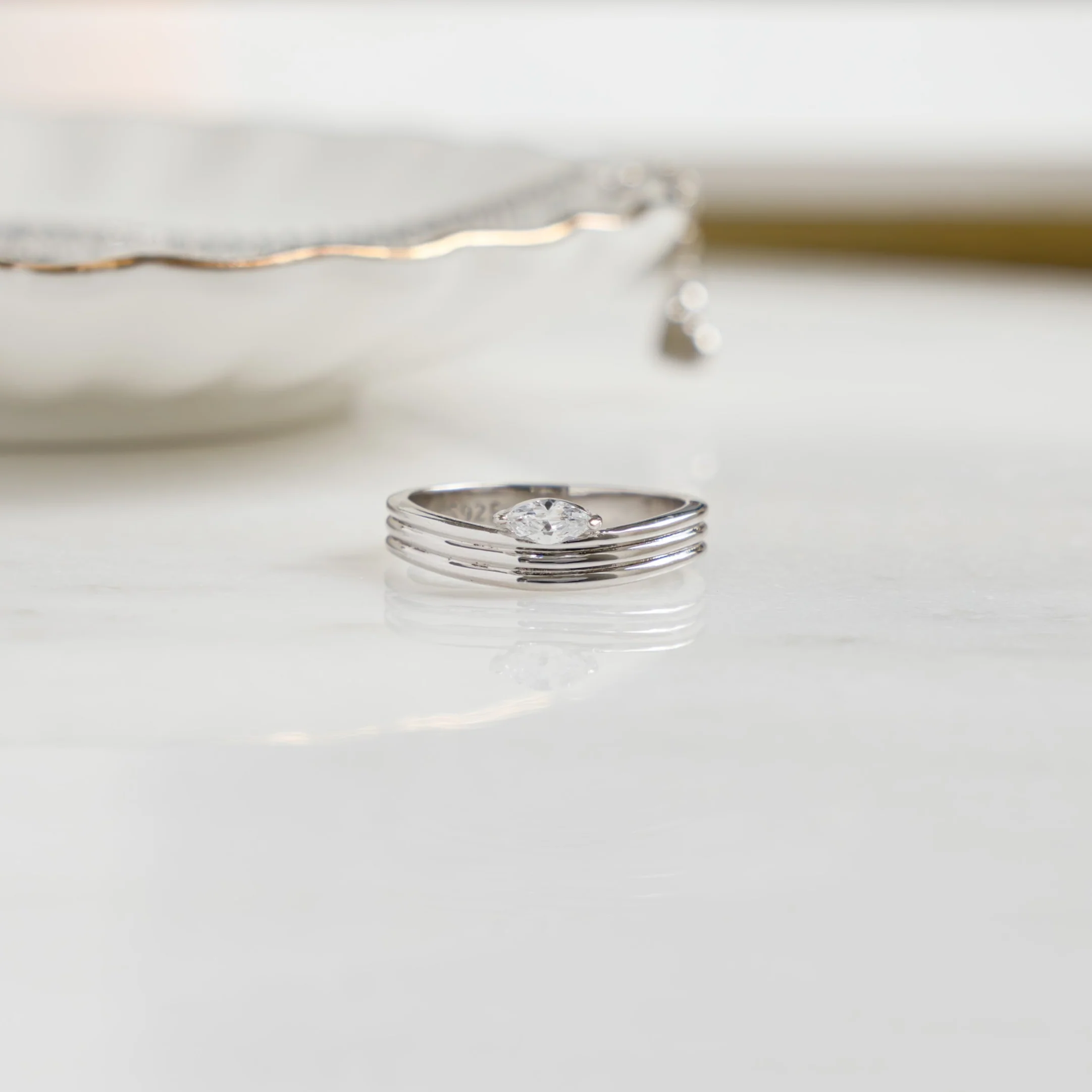 Marquise Stone Band - Image 3