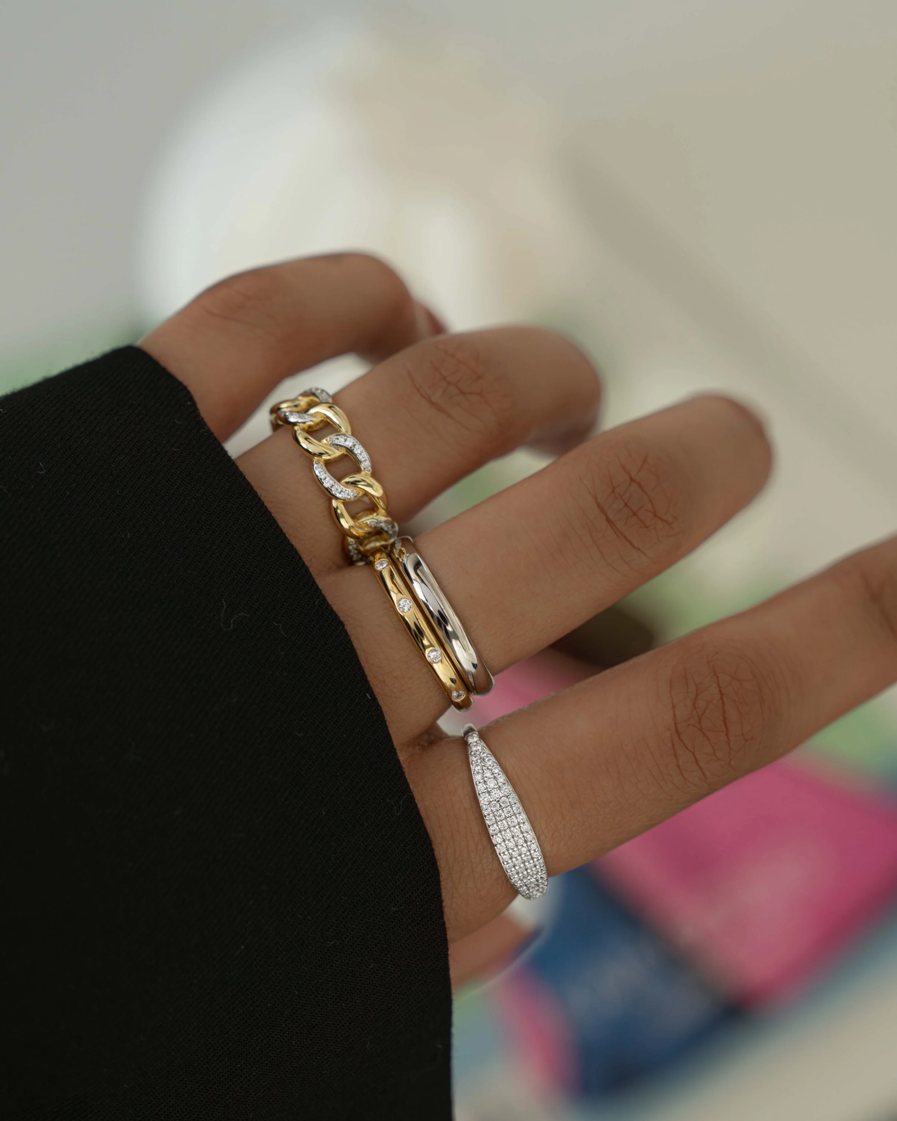 Mixed Metal Pavé Chain Ring - Image 4