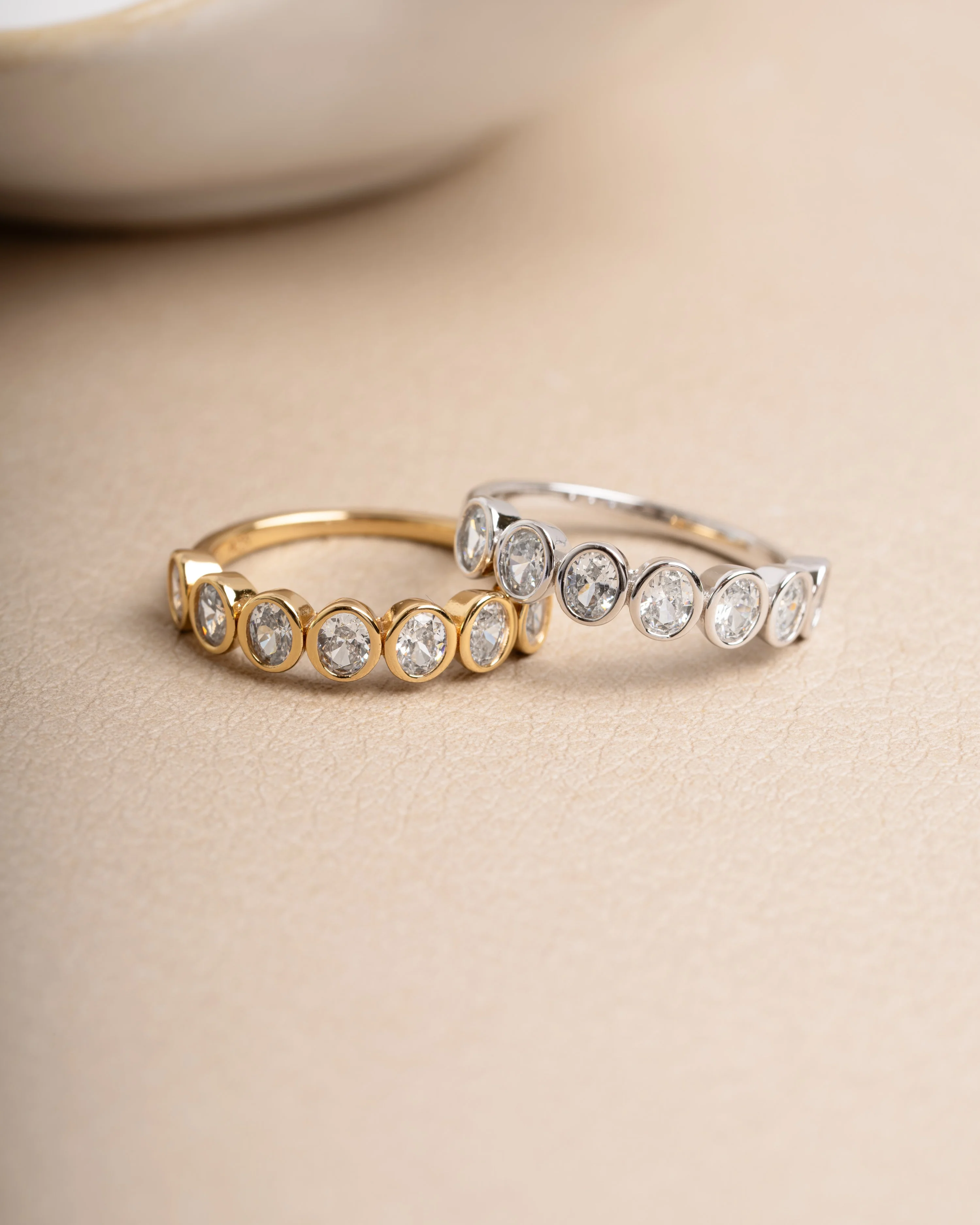 Oval Bezel Ring - Image 5