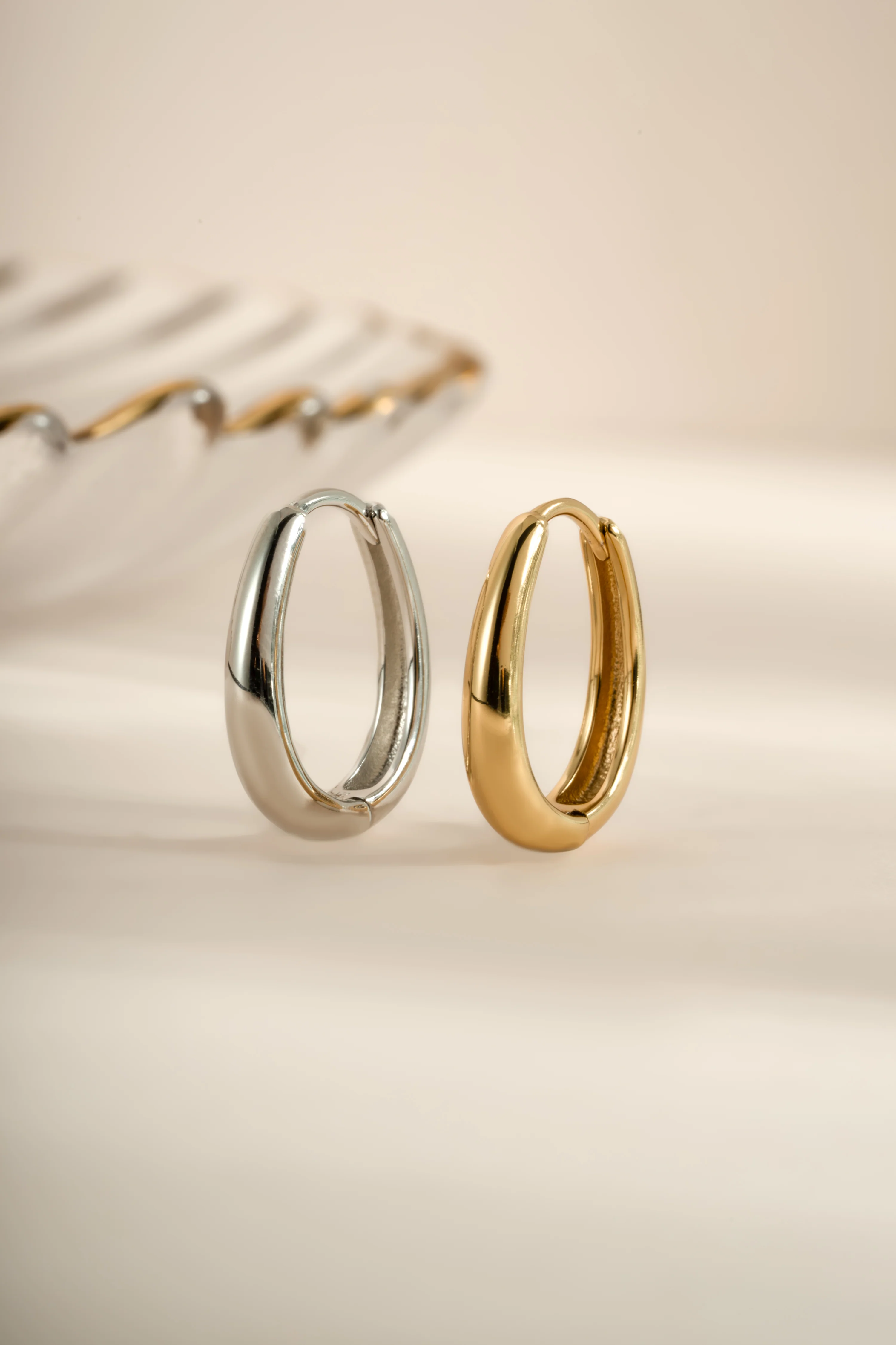Oval Hoops - Image 3