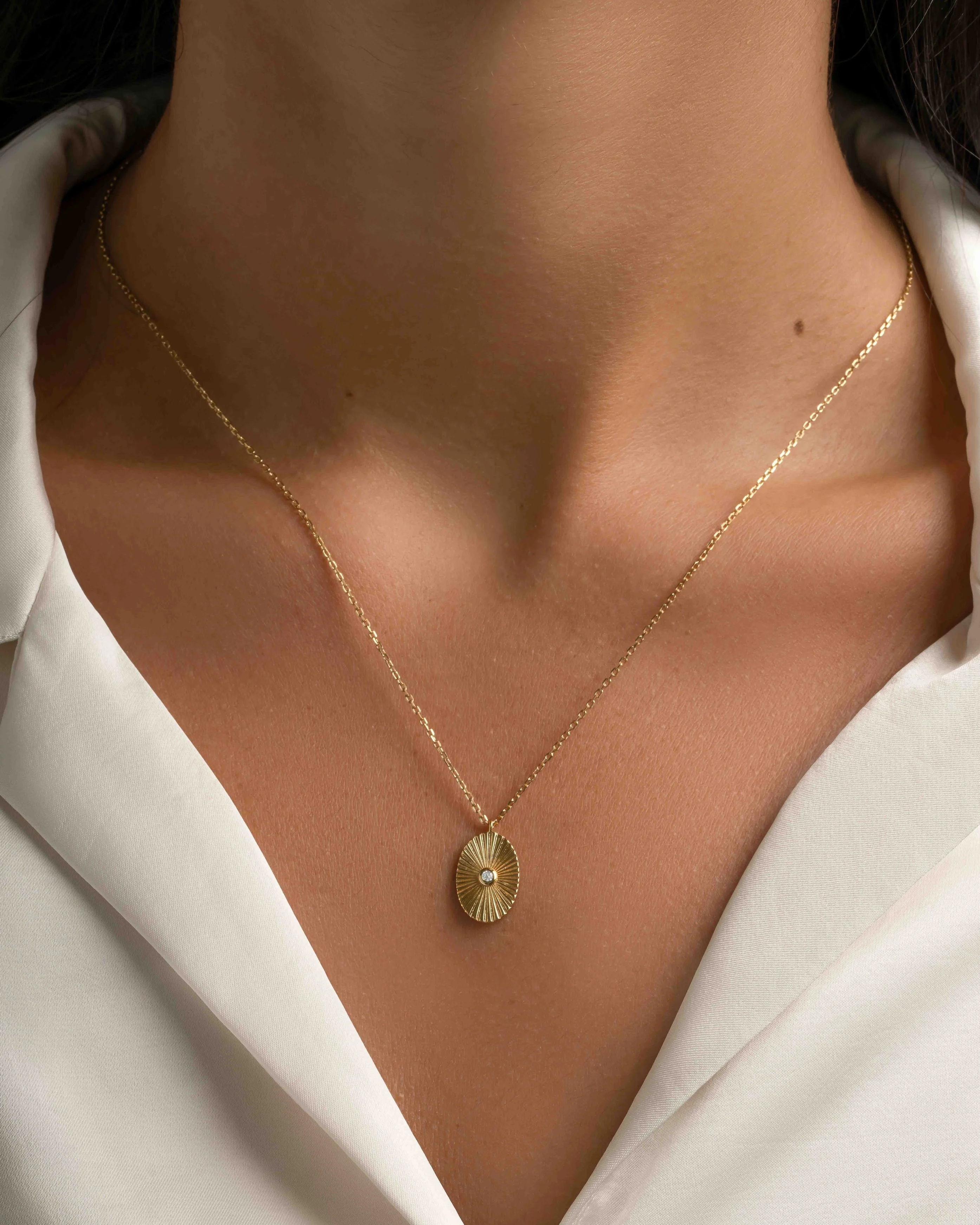 Oval Medallion Necklace - Image 2
