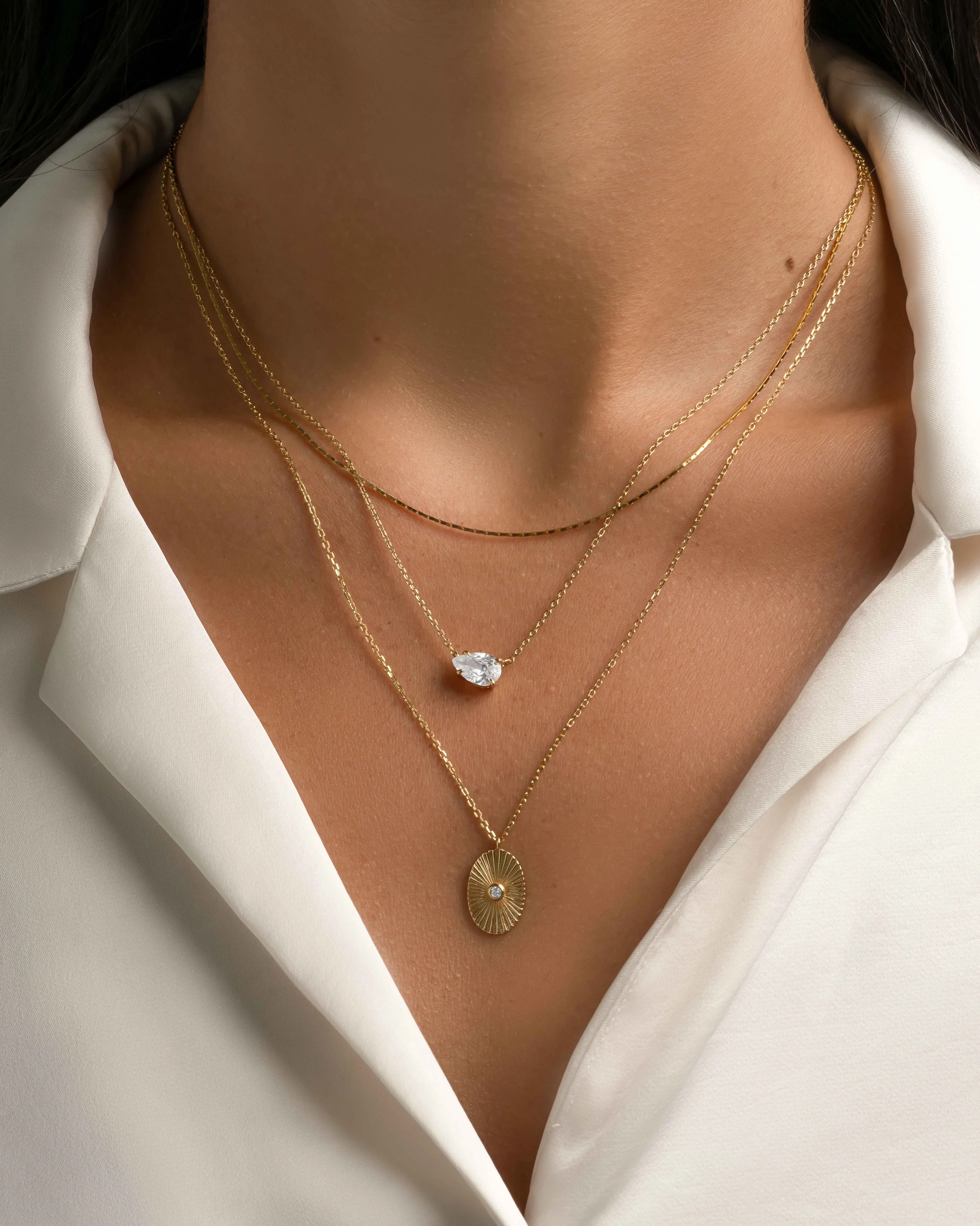 Oval Medallion Necklace - Image 6