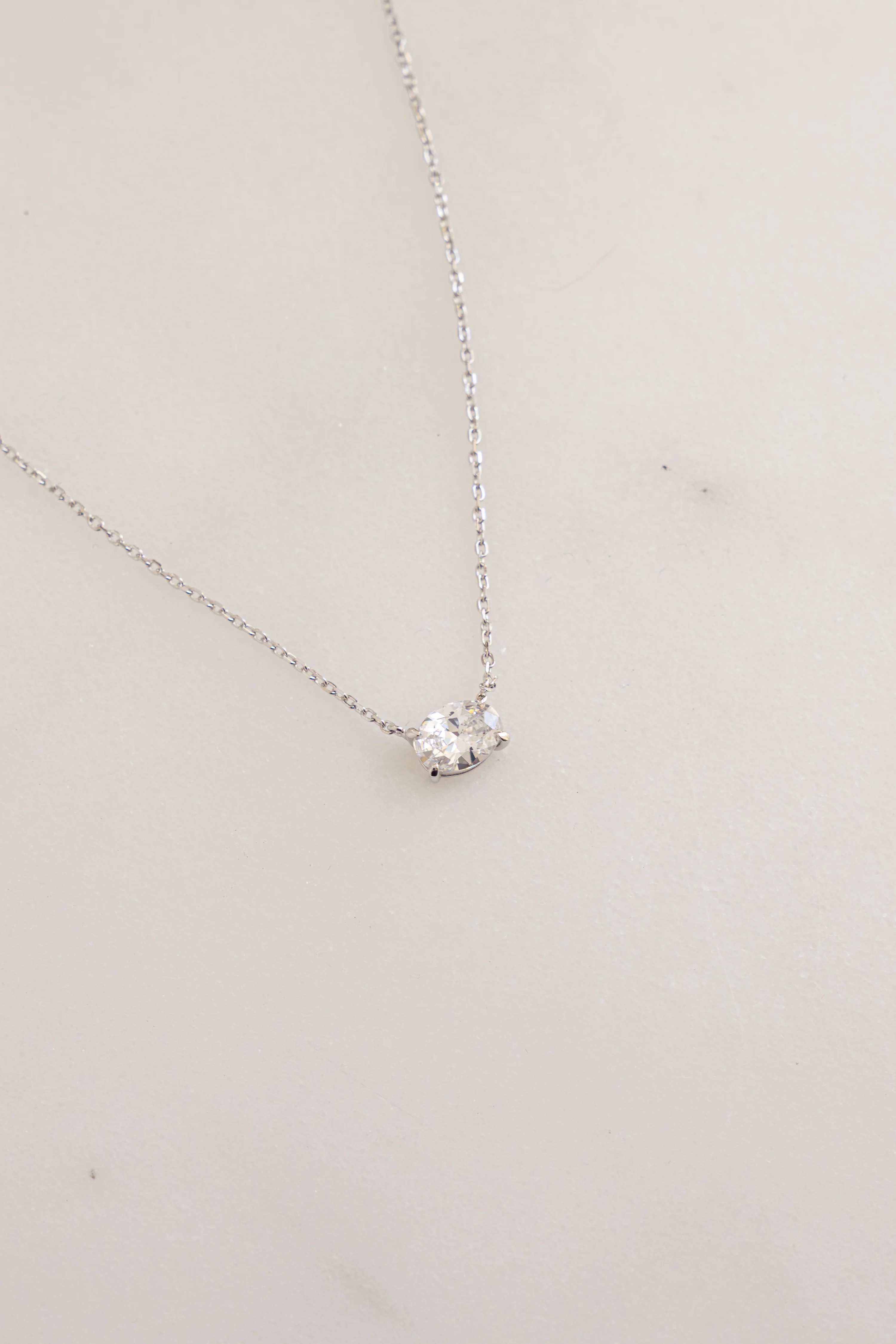 Oval Pendant Necklace - Image 3