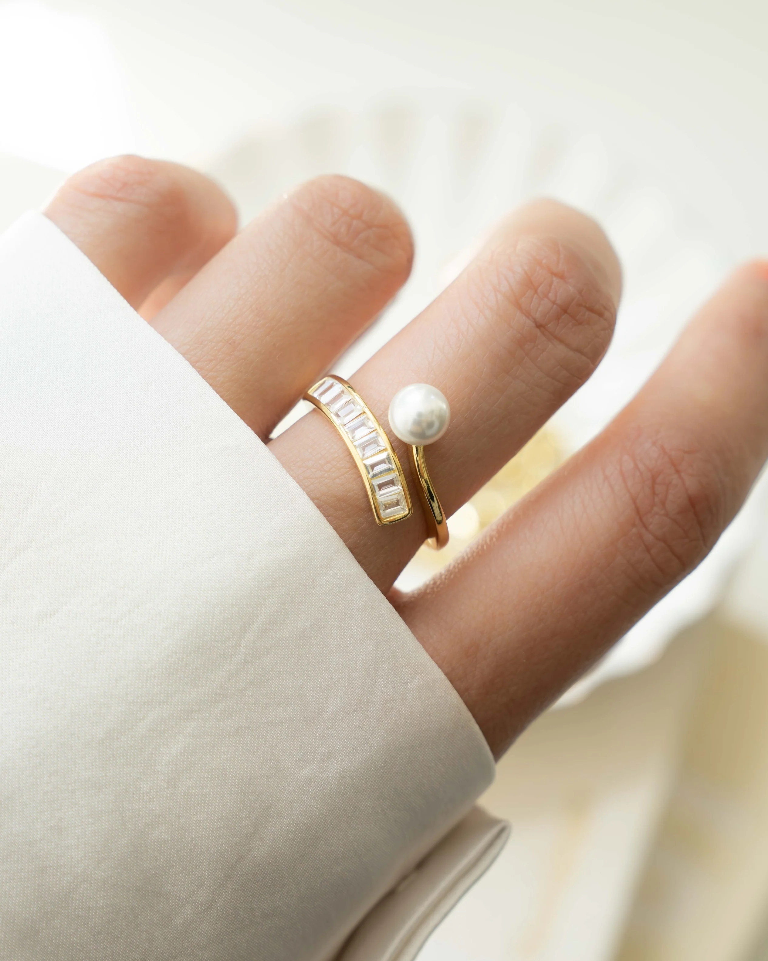 Pearl Baguette Ring - Image 2