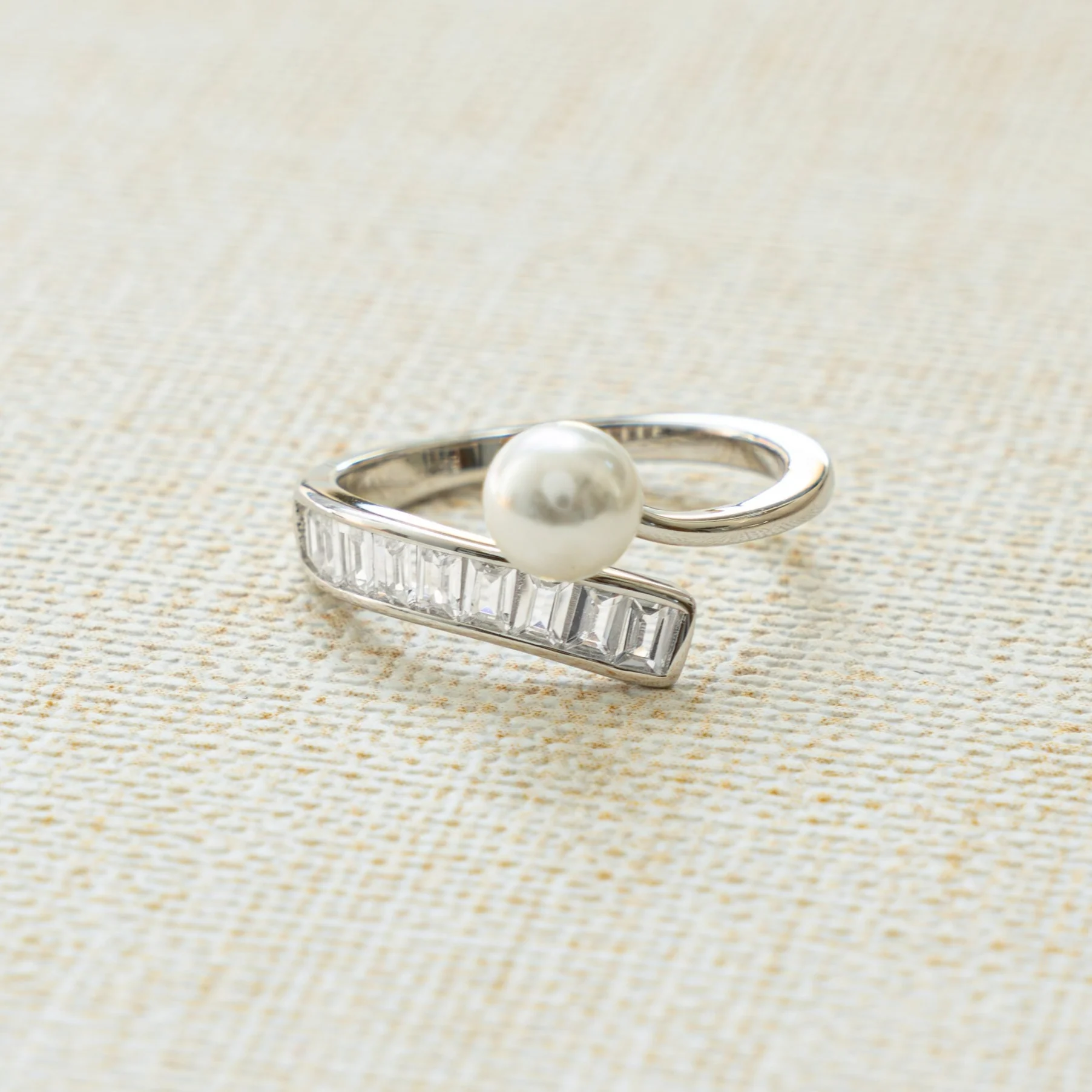 Pearl Baguette Ring - Image 3