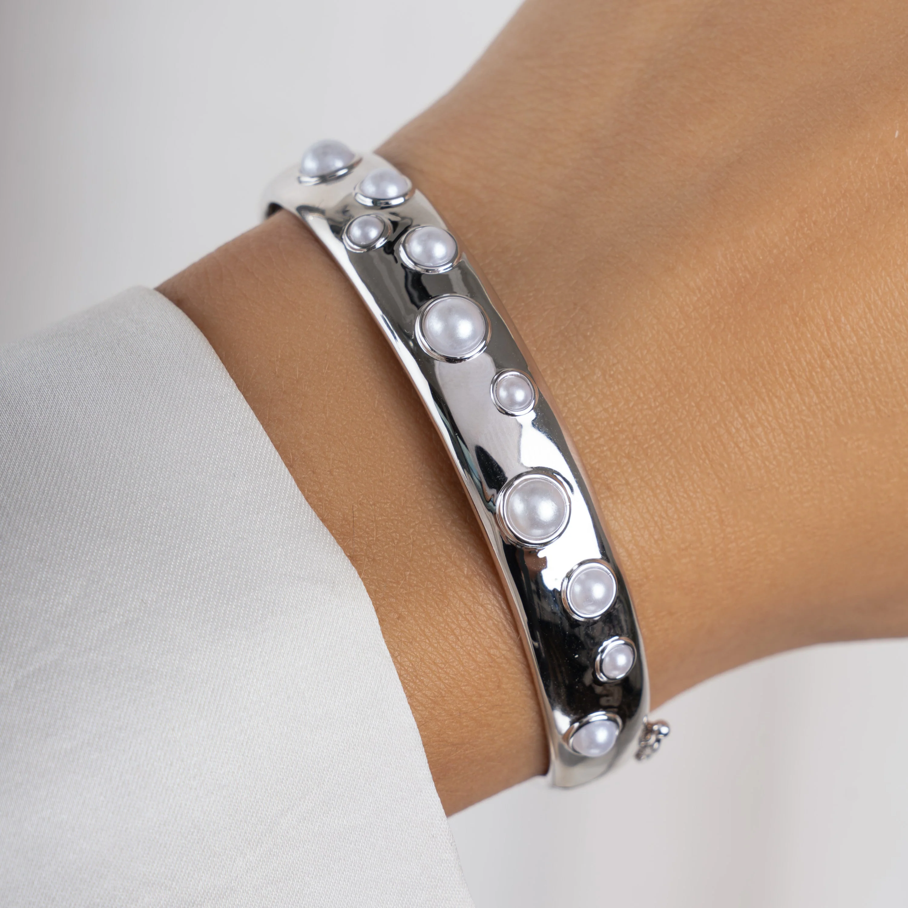 Pearl Bangle - Image 4