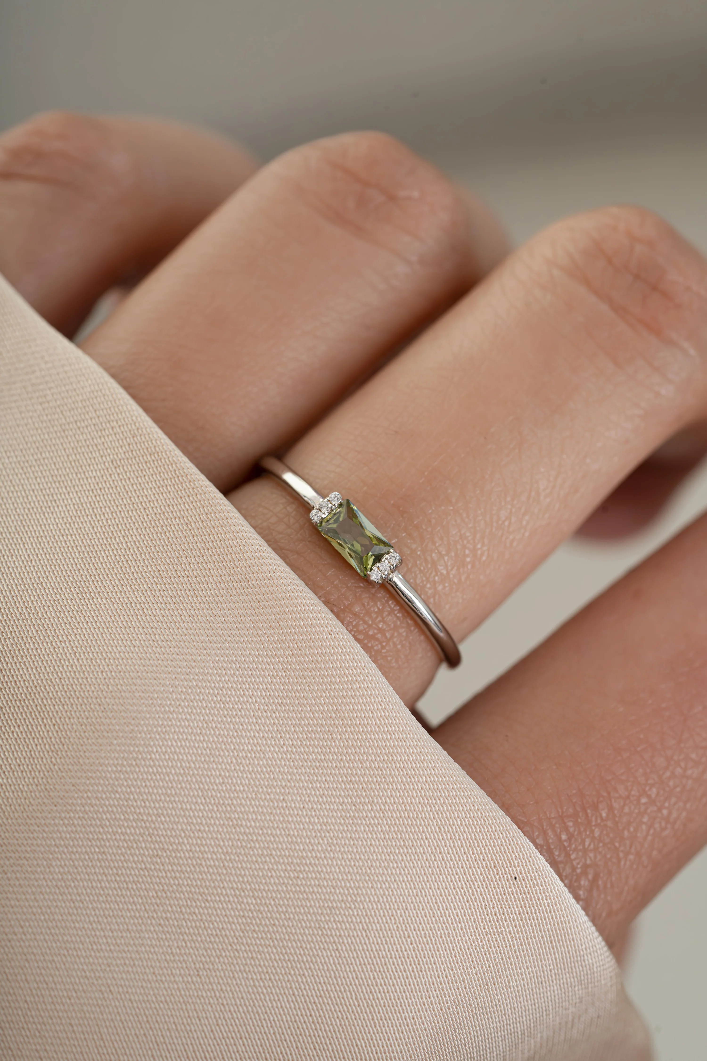 Peridot Simple Baguette Ring - Image 4