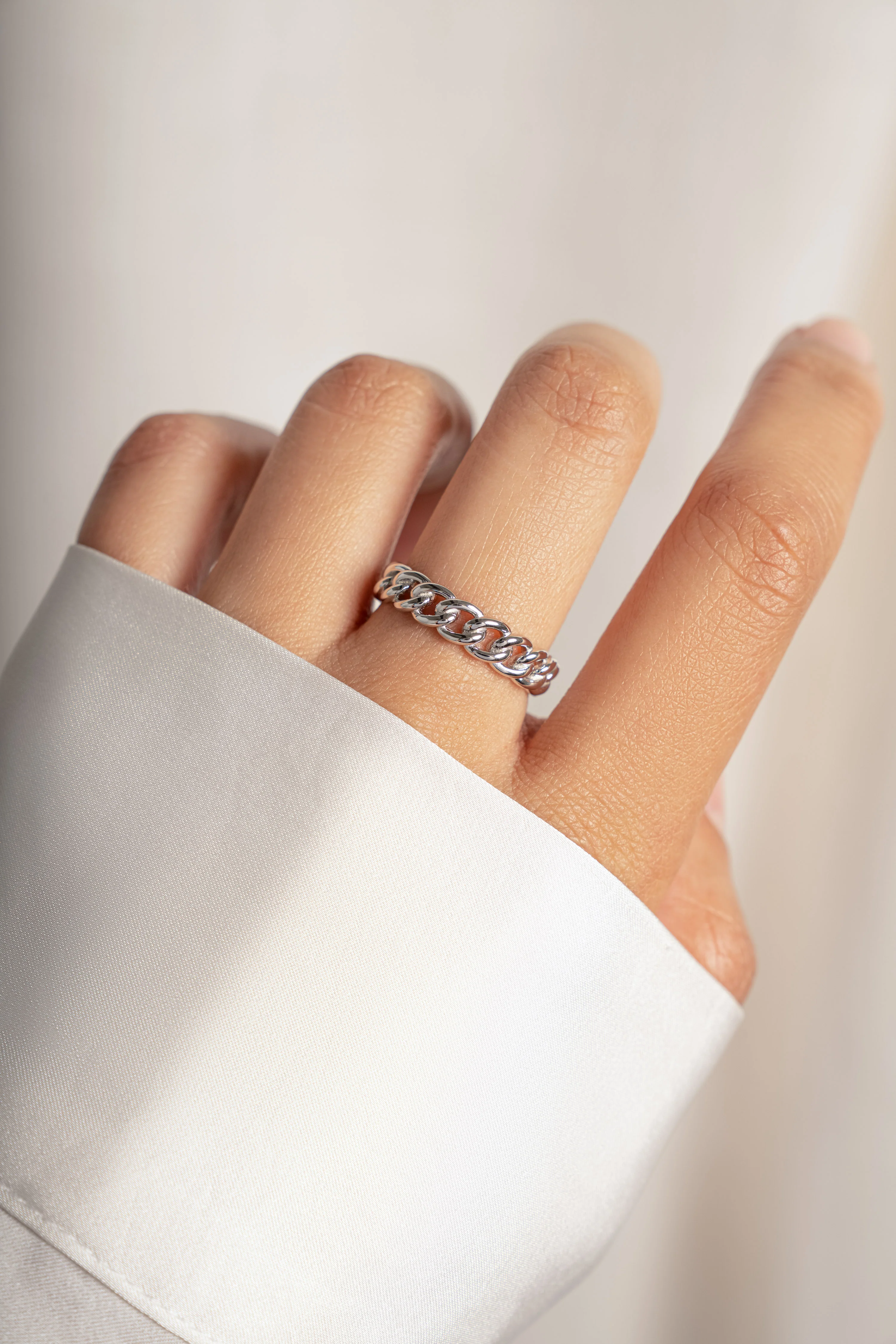 Plain Chain Ring - Image 4