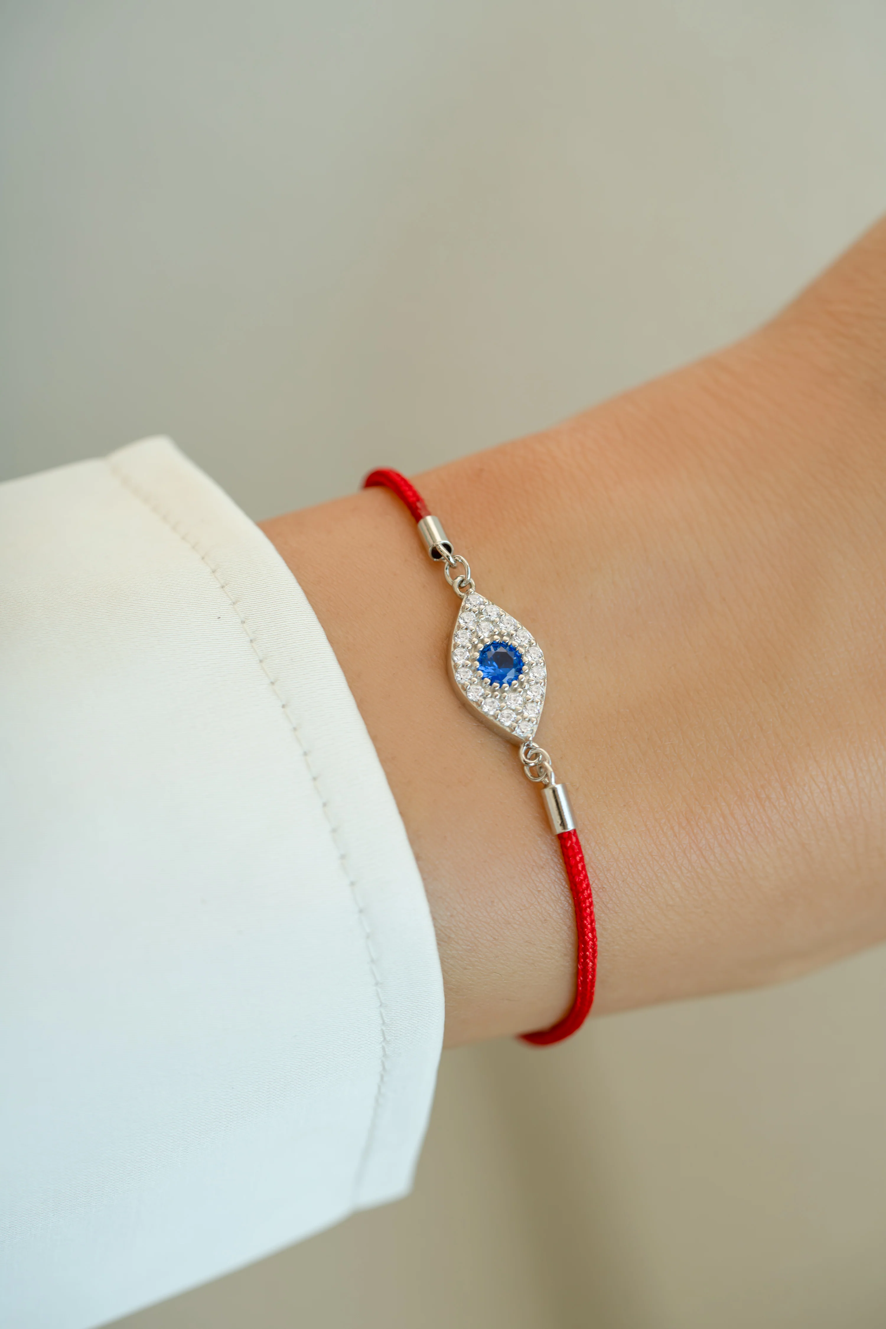 Red String Evil Eye Bracelet - Image 4