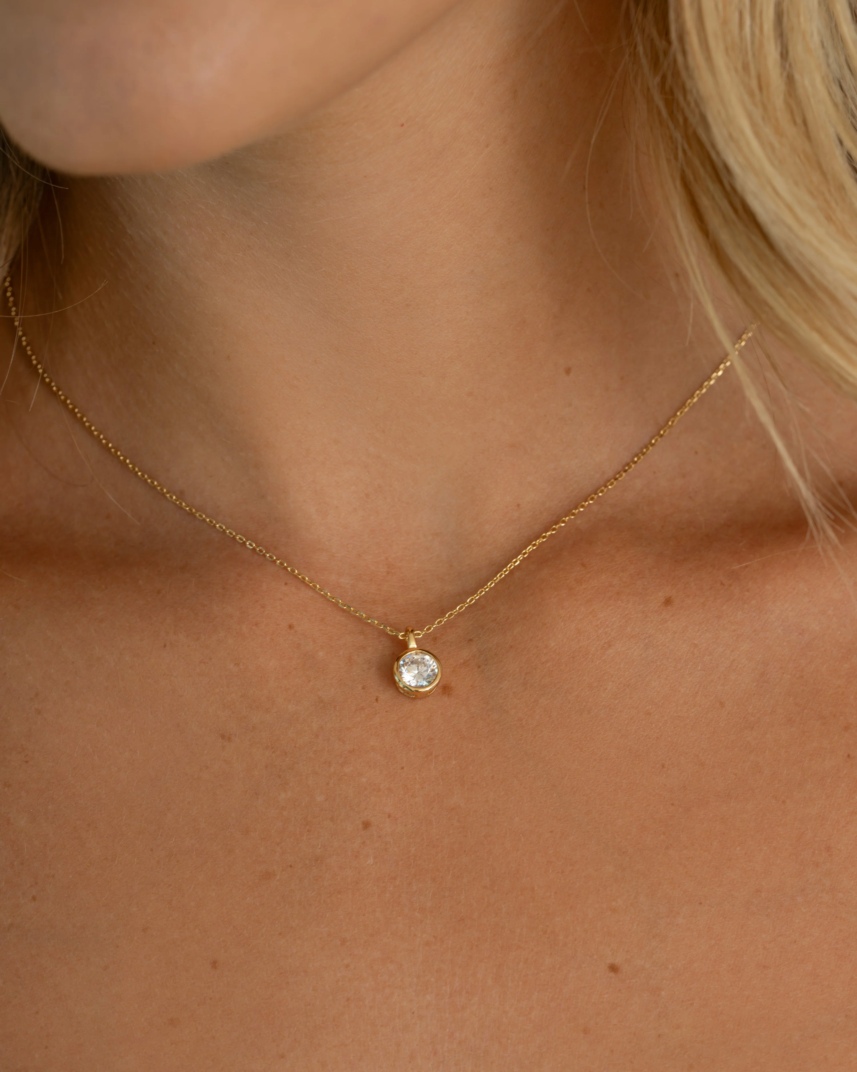 Round Bezel Necklace - Image 9