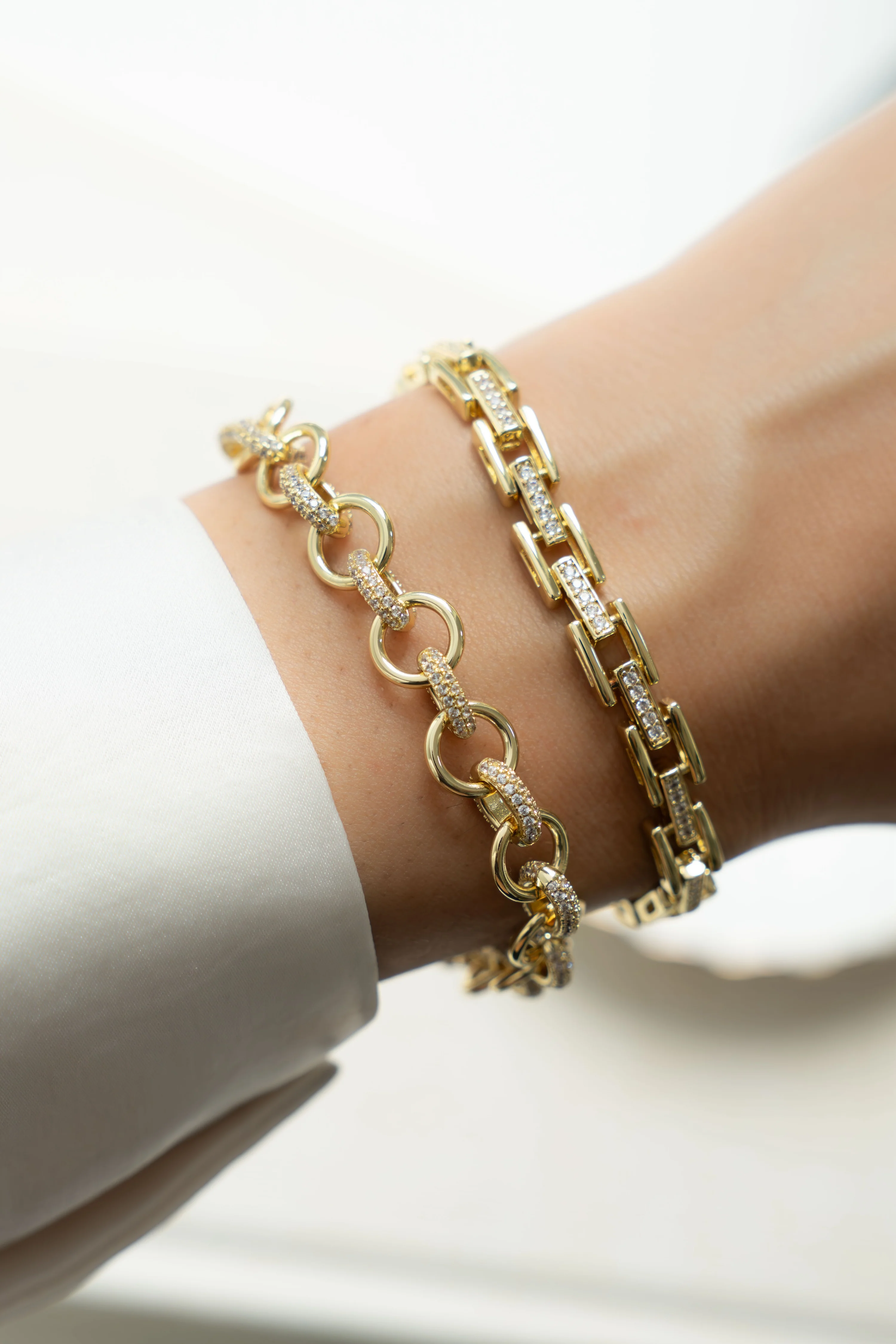 Round Pave Link Bracelet - Image 6