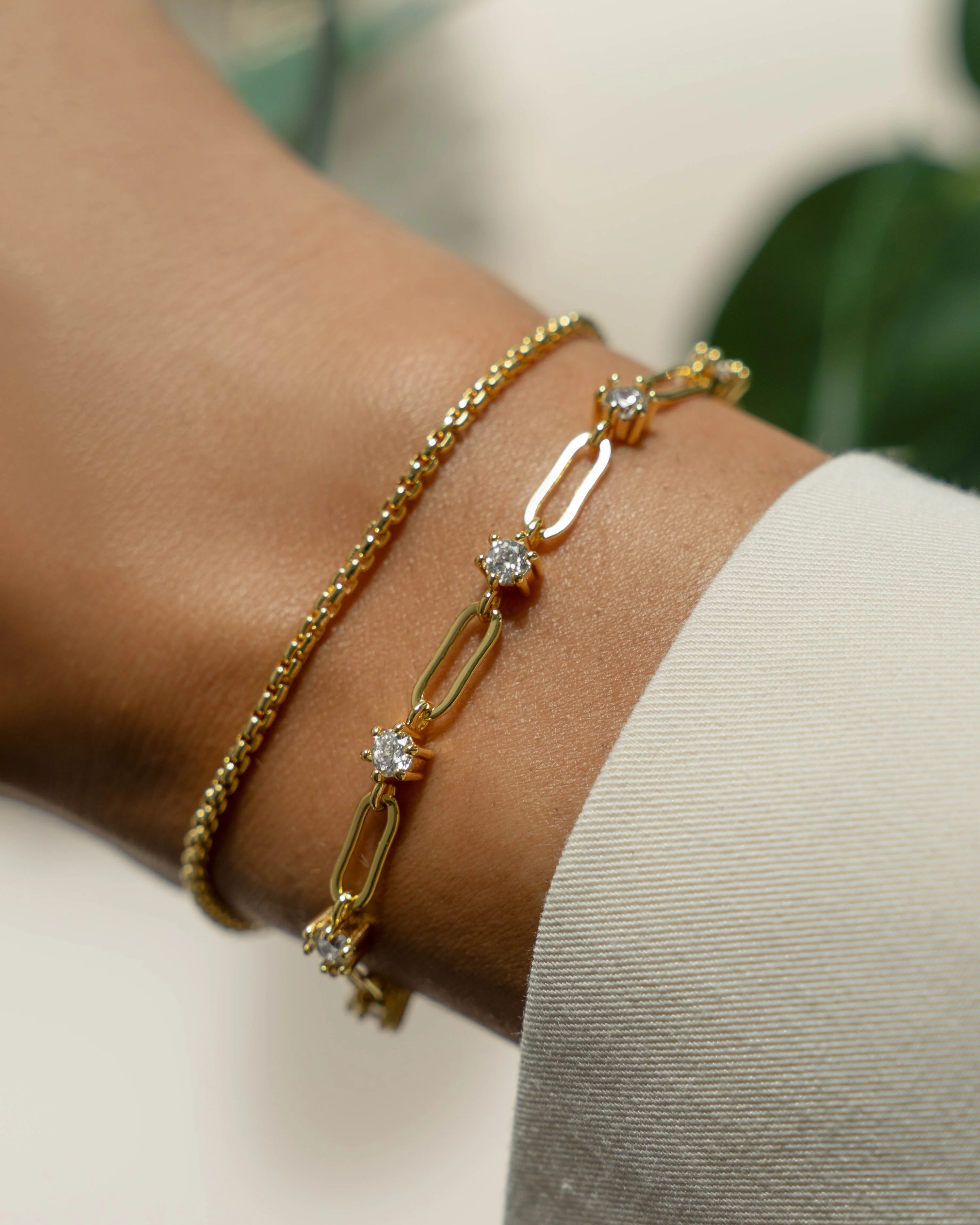 Rounded Box Chain Bracelet - Image 7