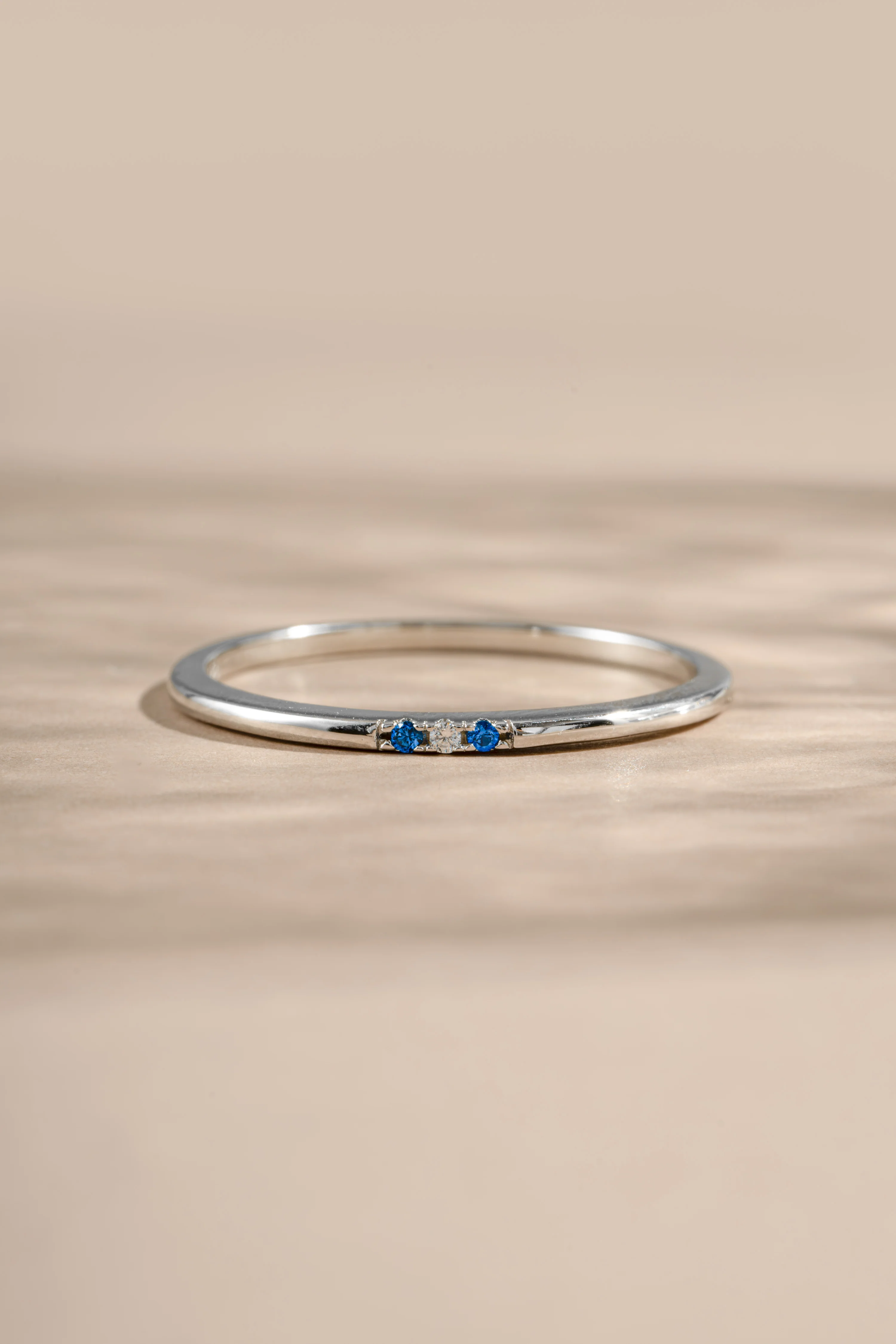 Sapphire 3 Stone Diamond Ring - Image 3