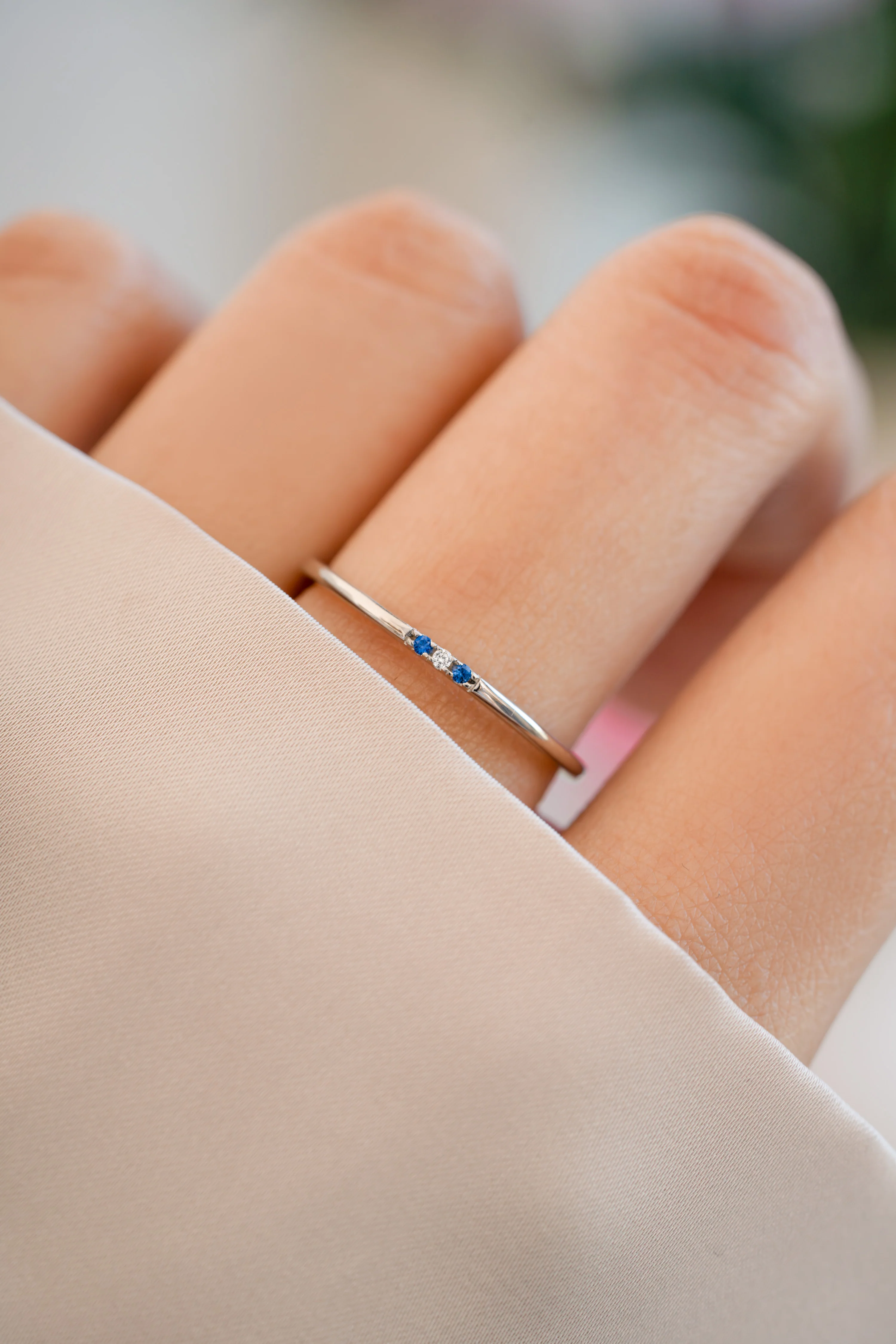 Sapphire 3 Stone Diamond Ring - Image 4