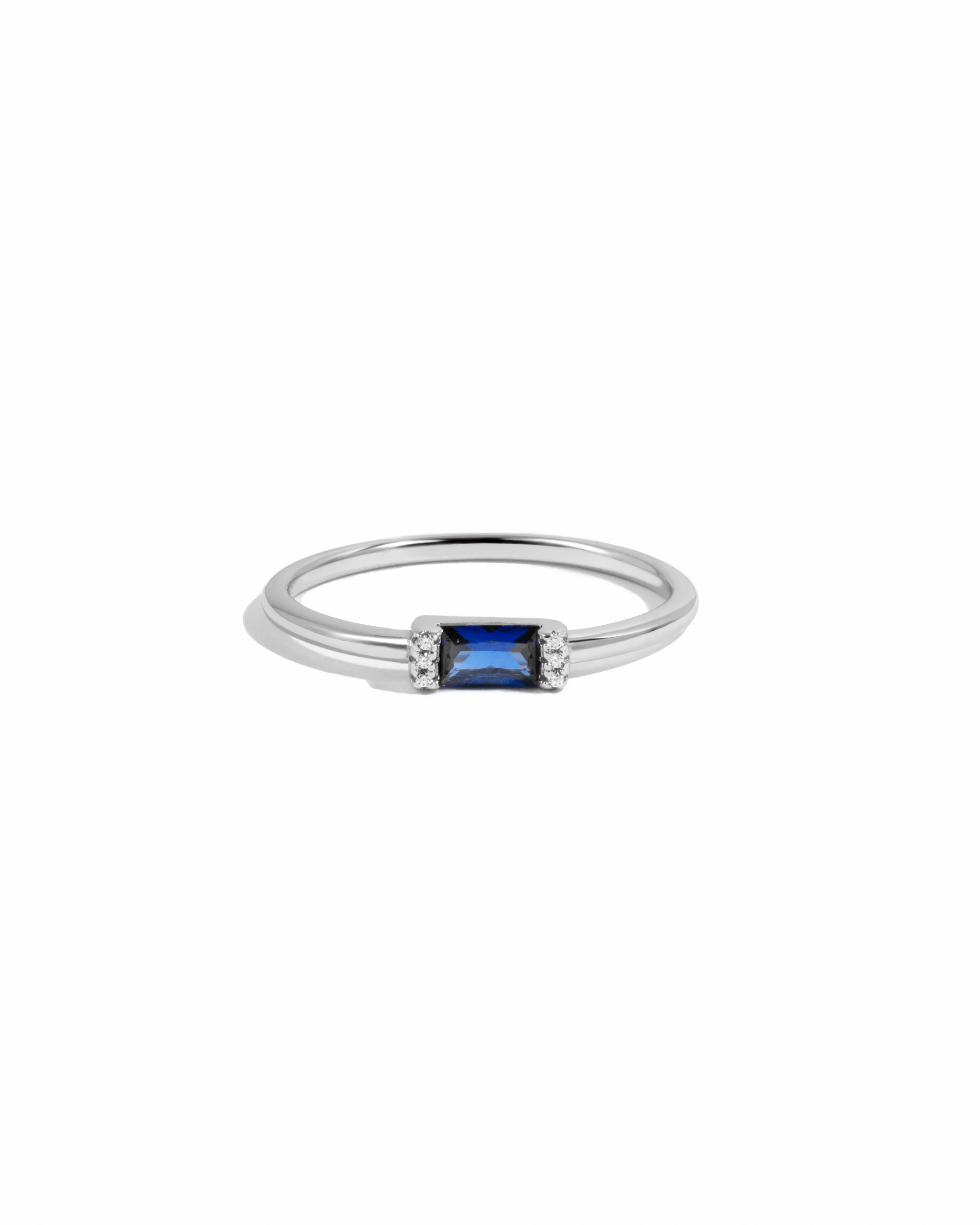 Sapphire Simple Baguette Ring - Image 10