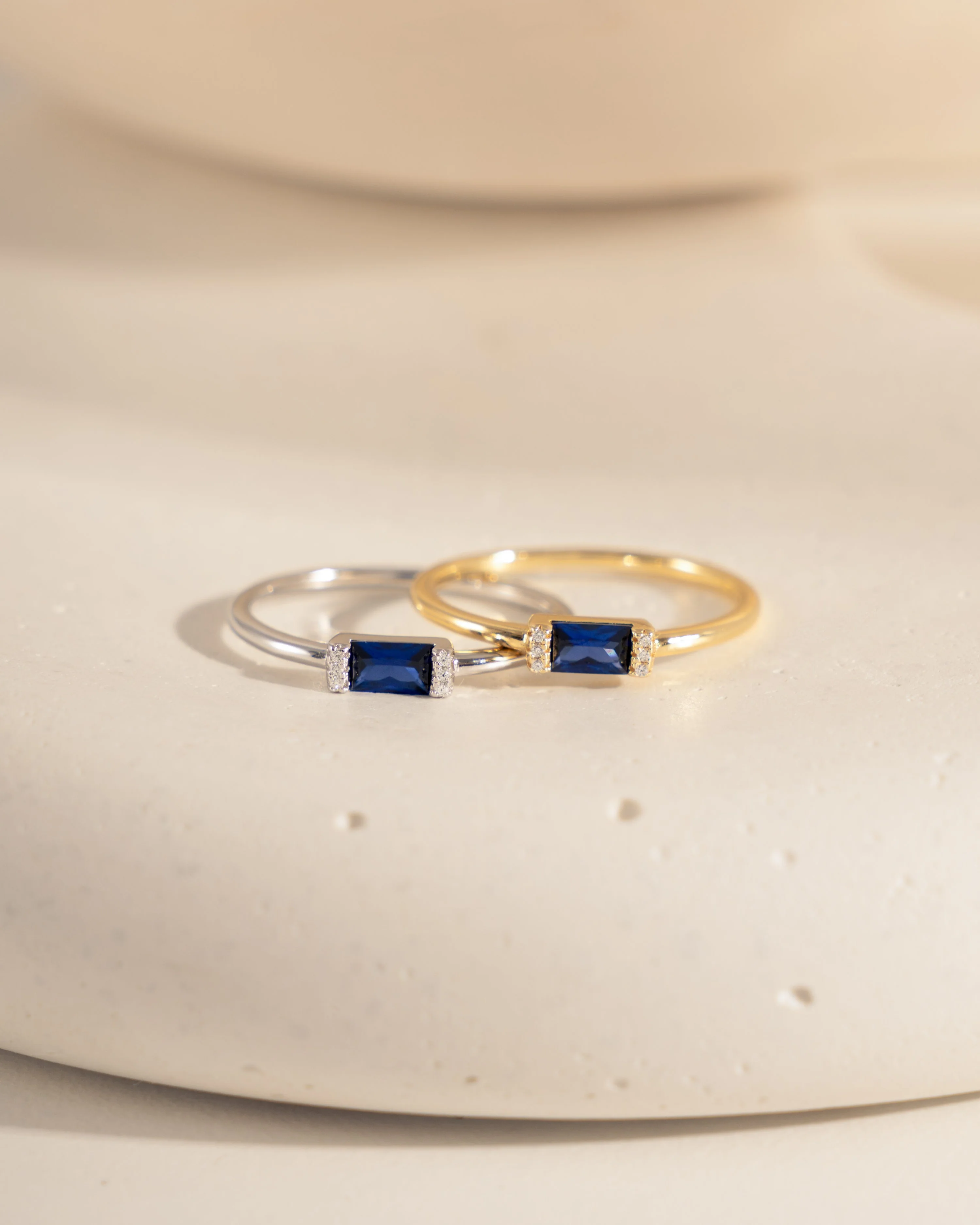 Sapphire Simple Baguette Ring - Image 3