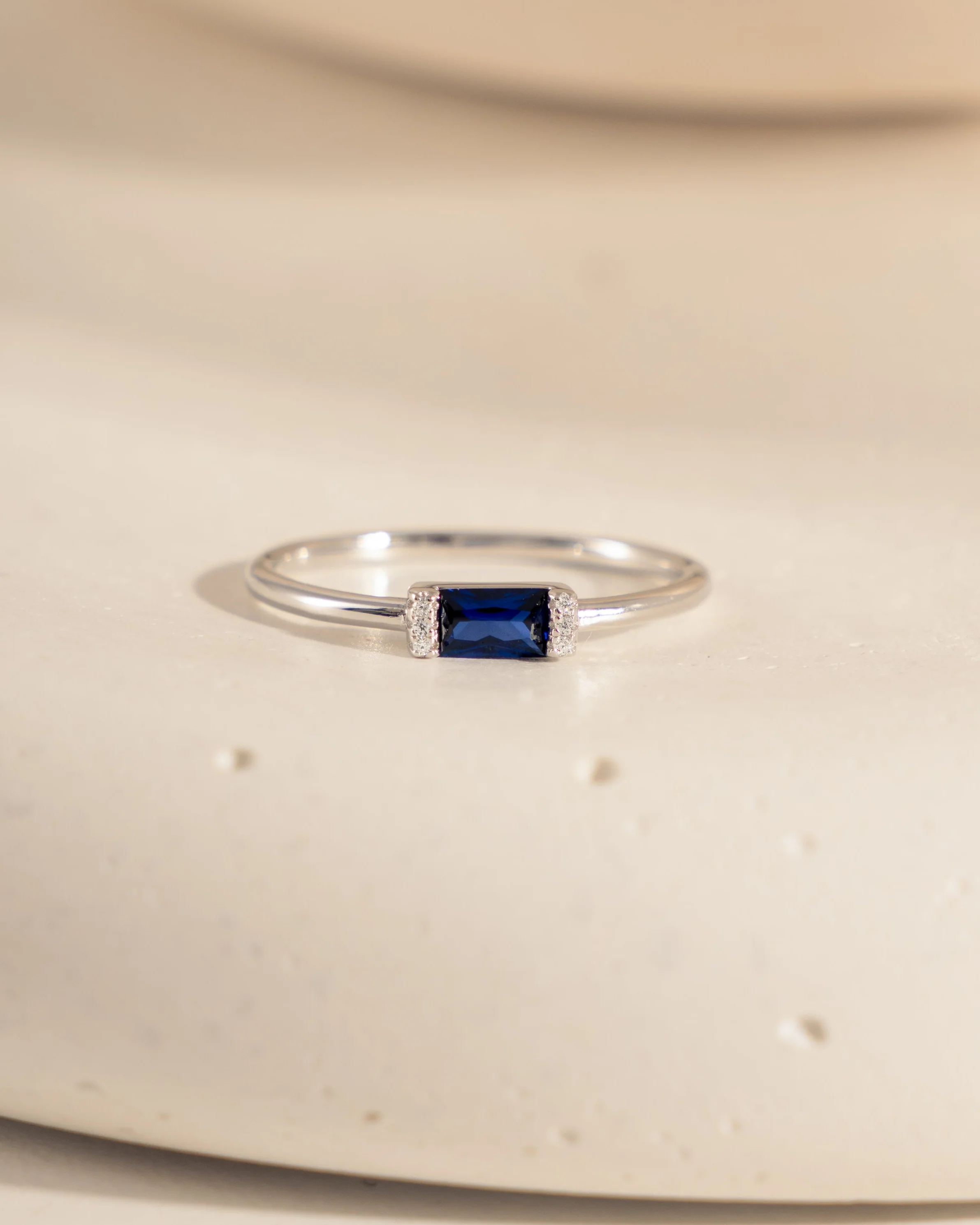 Sapphire Simple Baguette Ring - Image 8