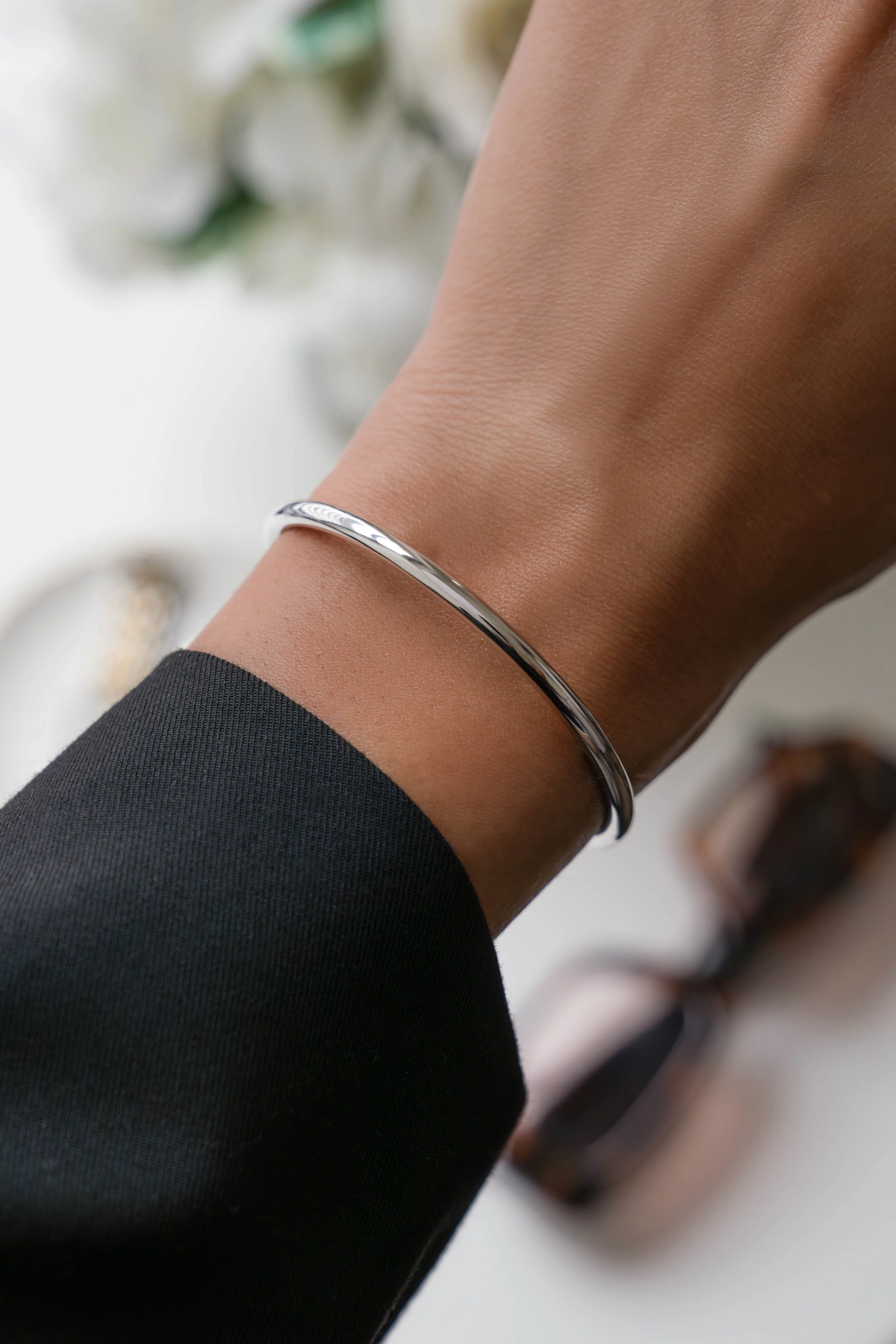 Simple Cuff Bangle - Image 6