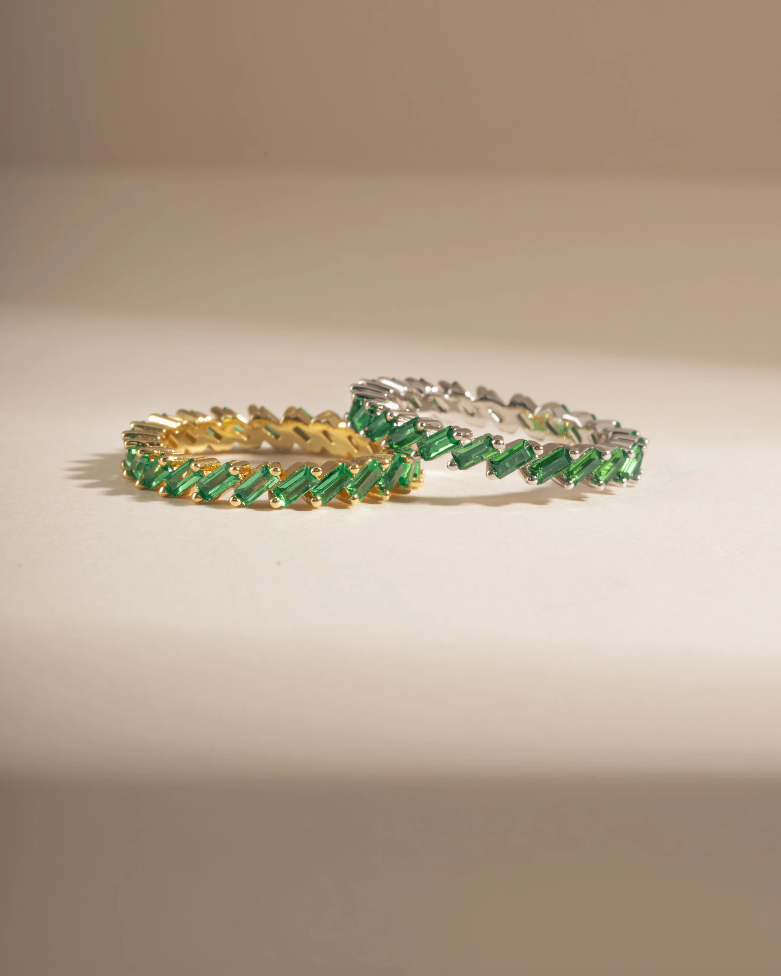 Slanted Emerald Baguette Ring - Image 3