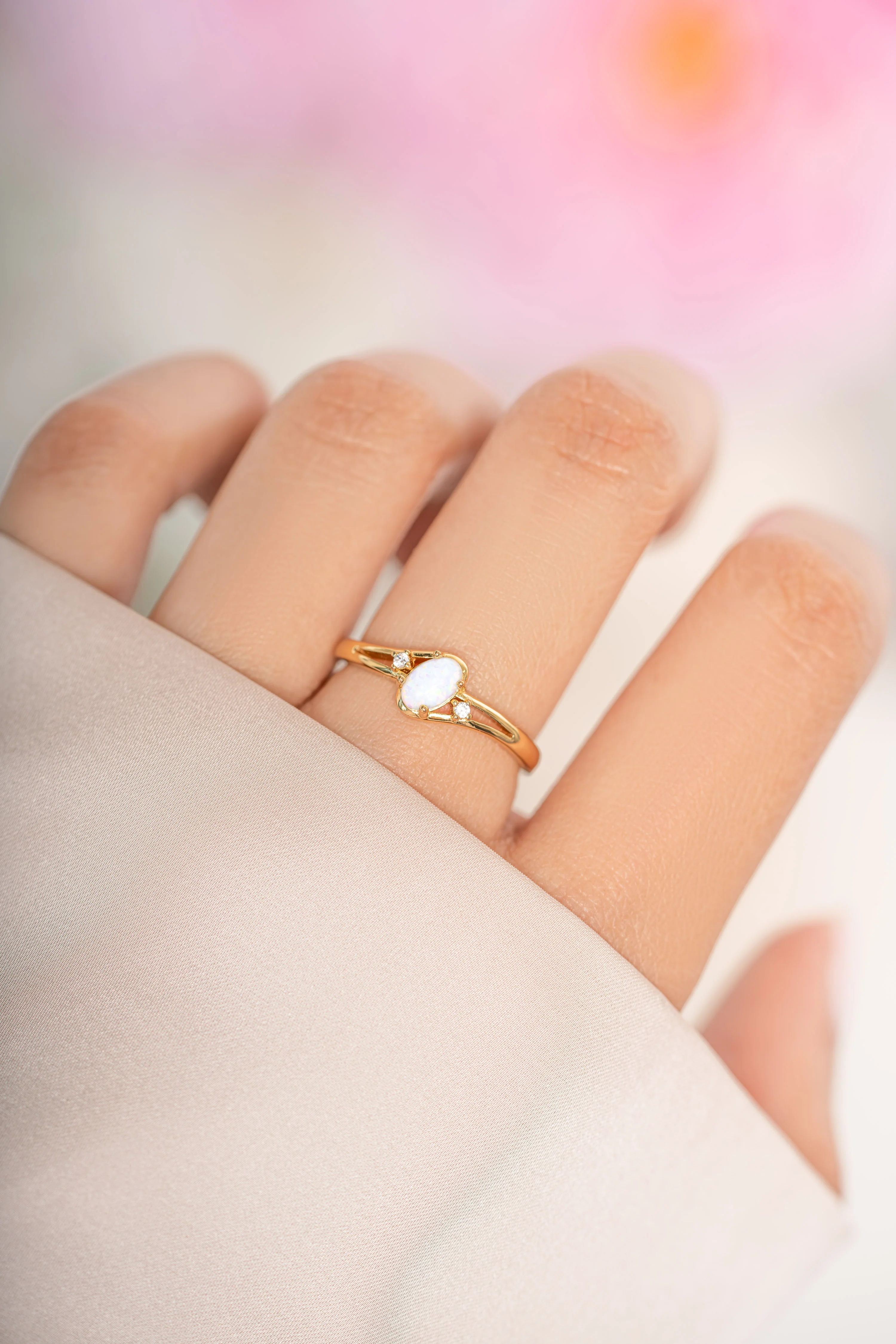 Small Oval Opal Ring - Image 2