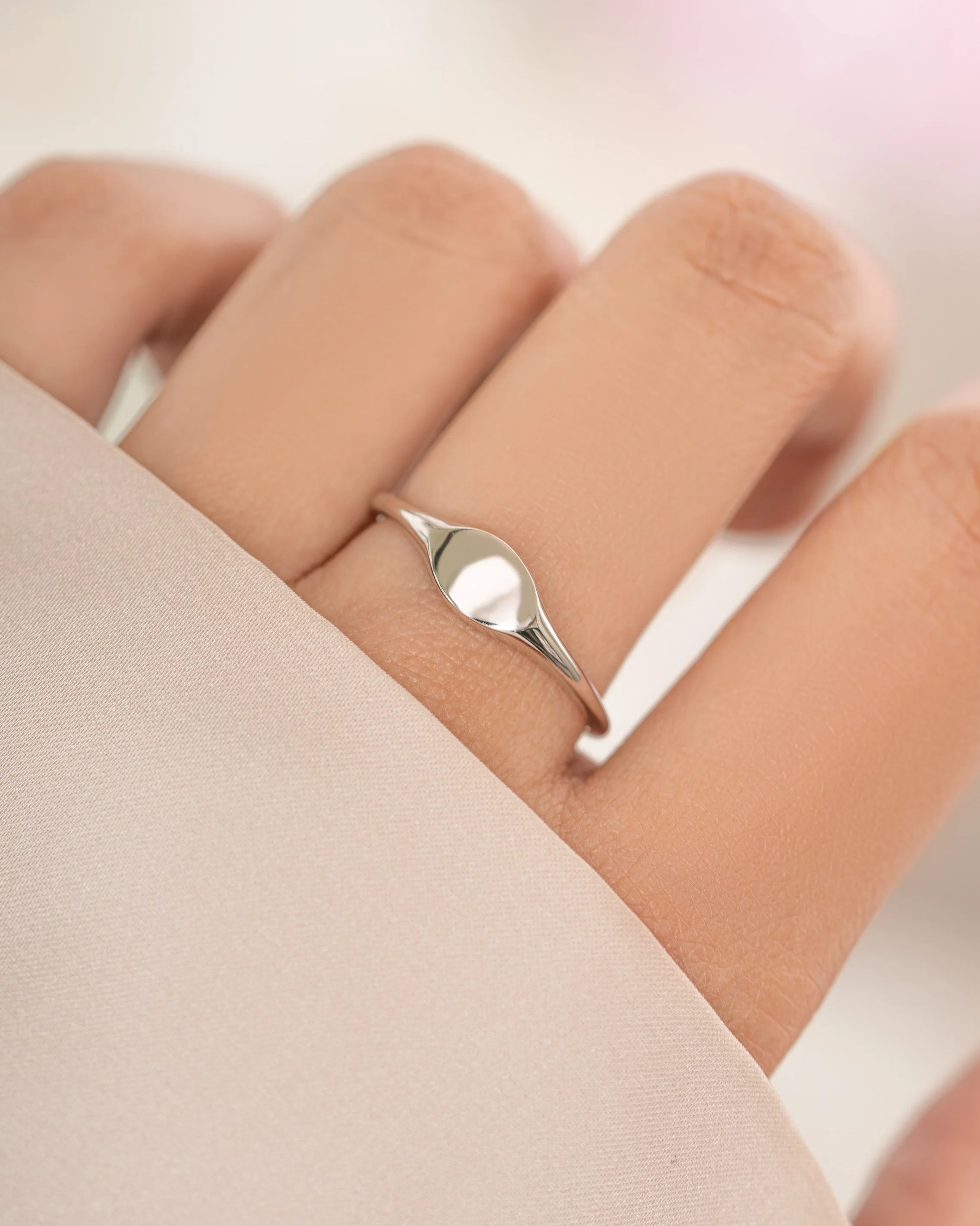 Small Signet Ring - Image 4