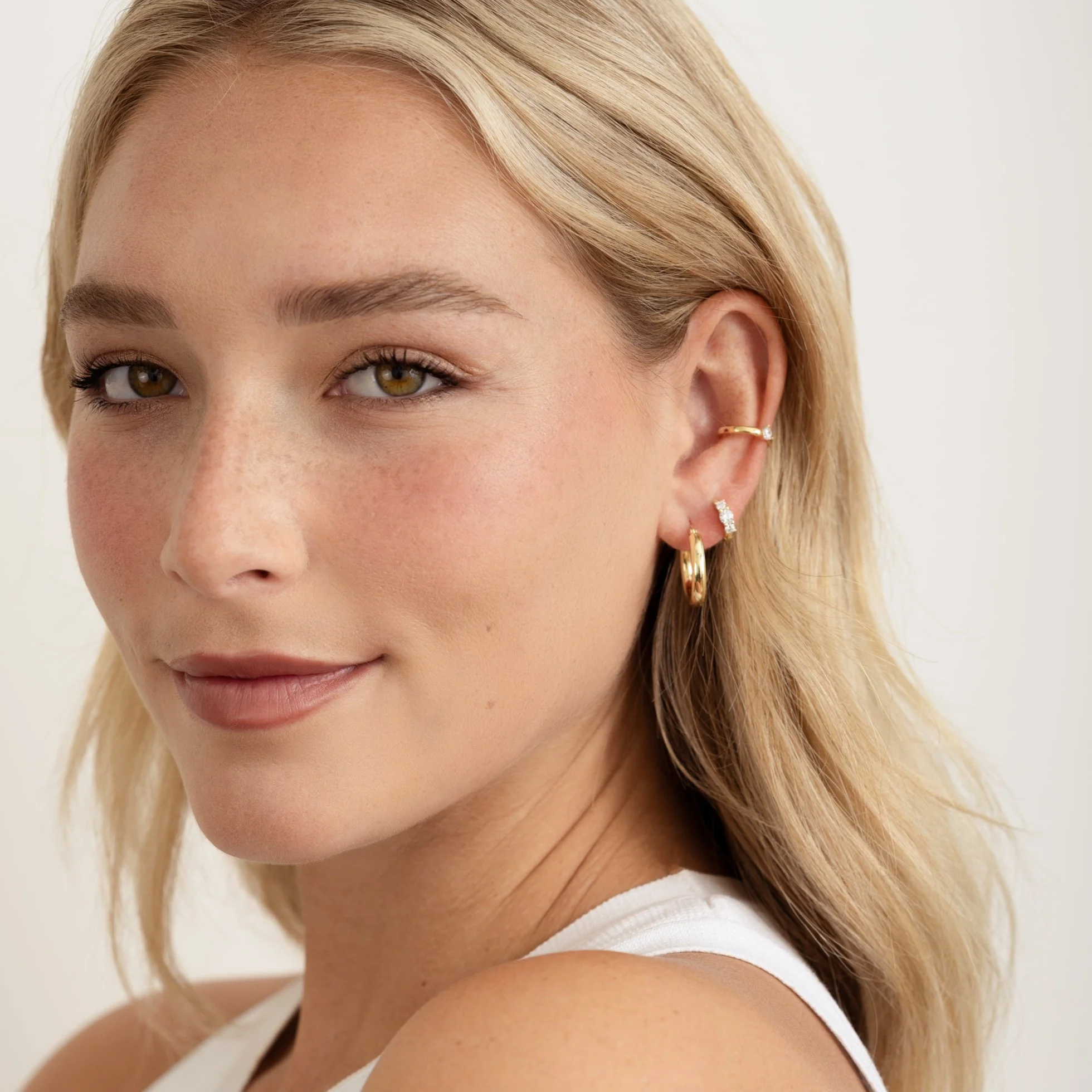 Solitaire Ear Cuff - Image 4