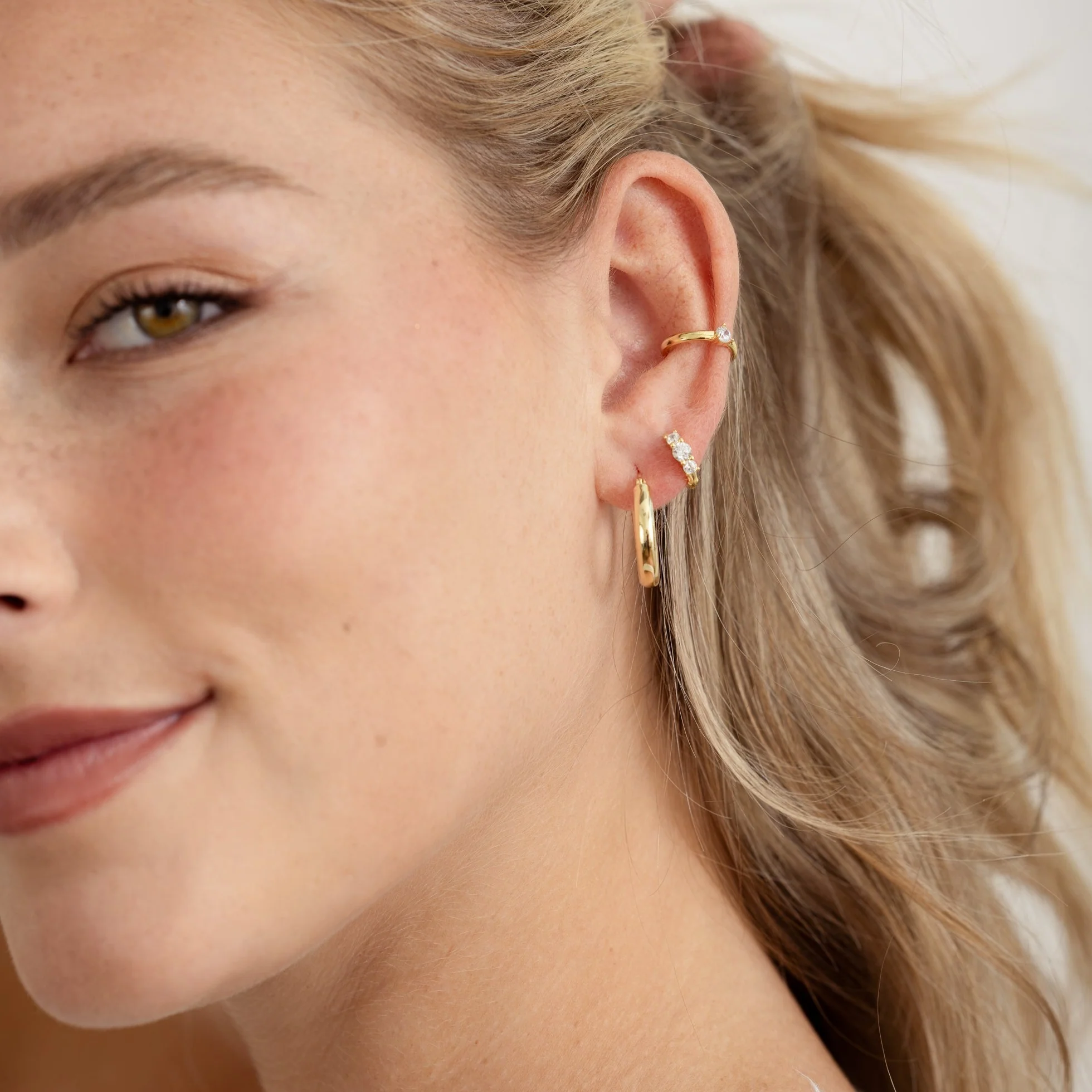 Solitaire Ear Cuff - Image 7
