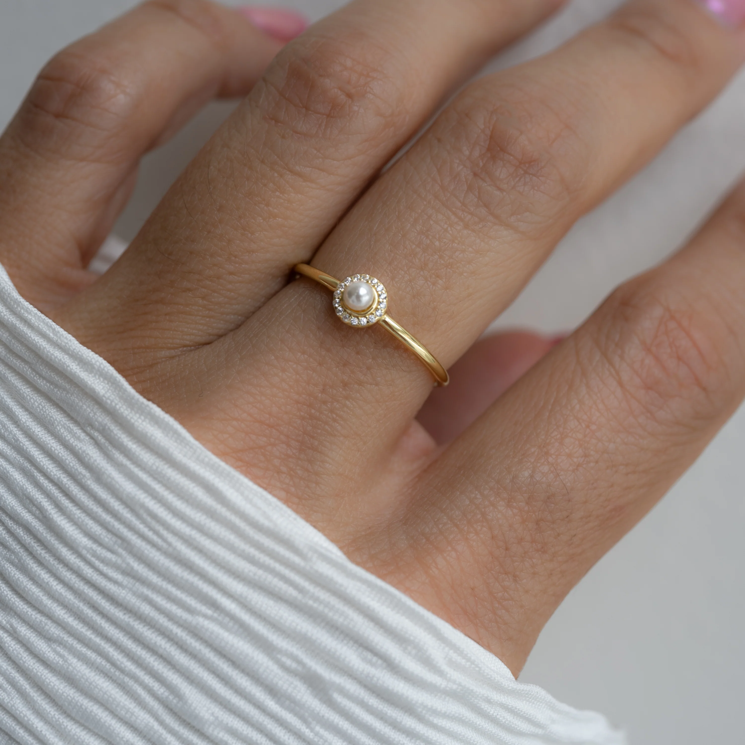 Solitaire Pearl Ring - Image 4