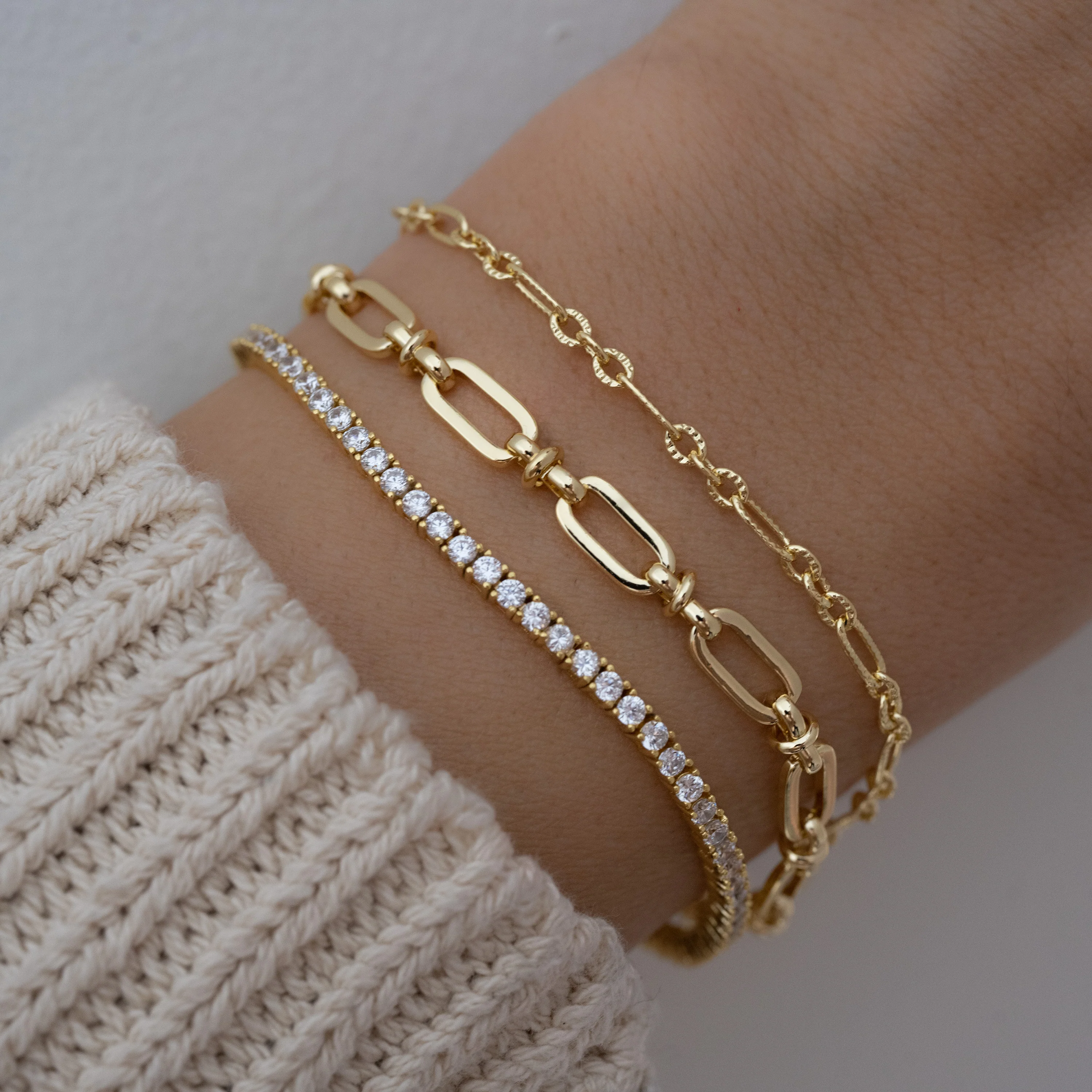 Tennis Bracelet w Latch - Image 10