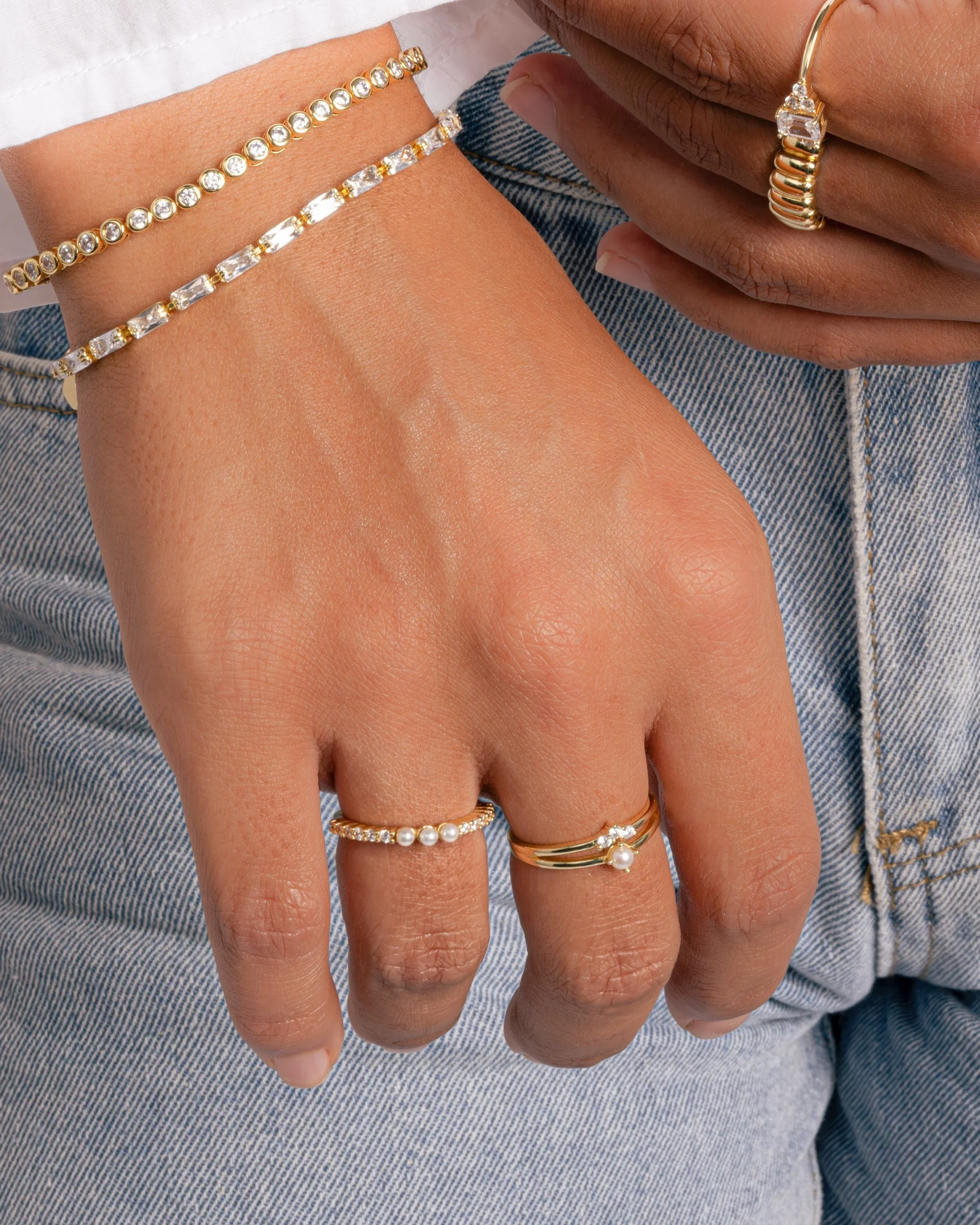 Three Pearl Ring - Image 8