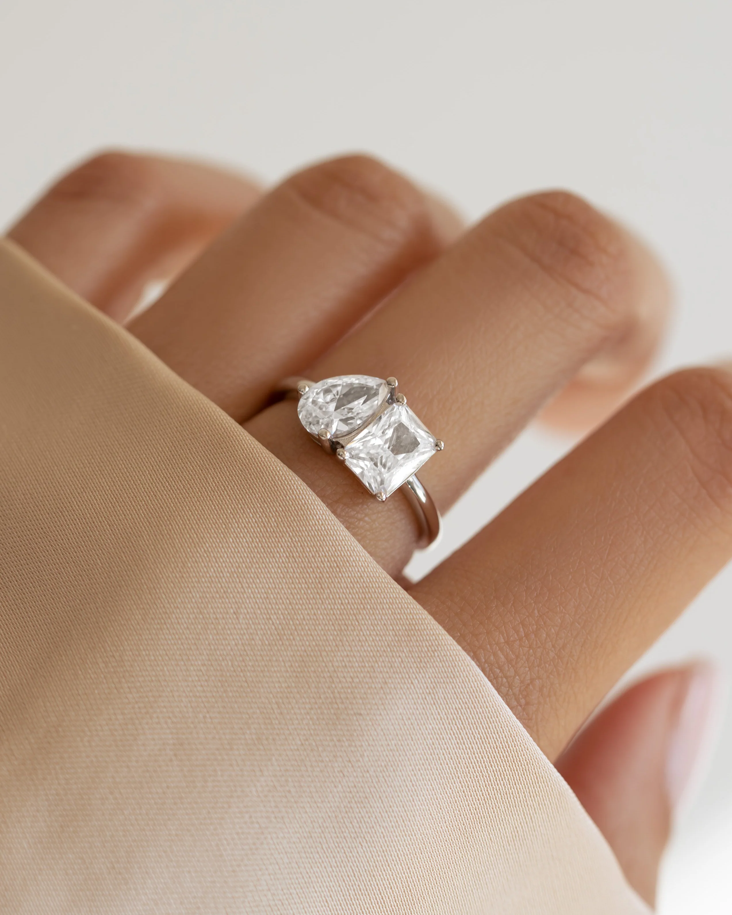 Toi et Moi Diamond Ring - Image 4