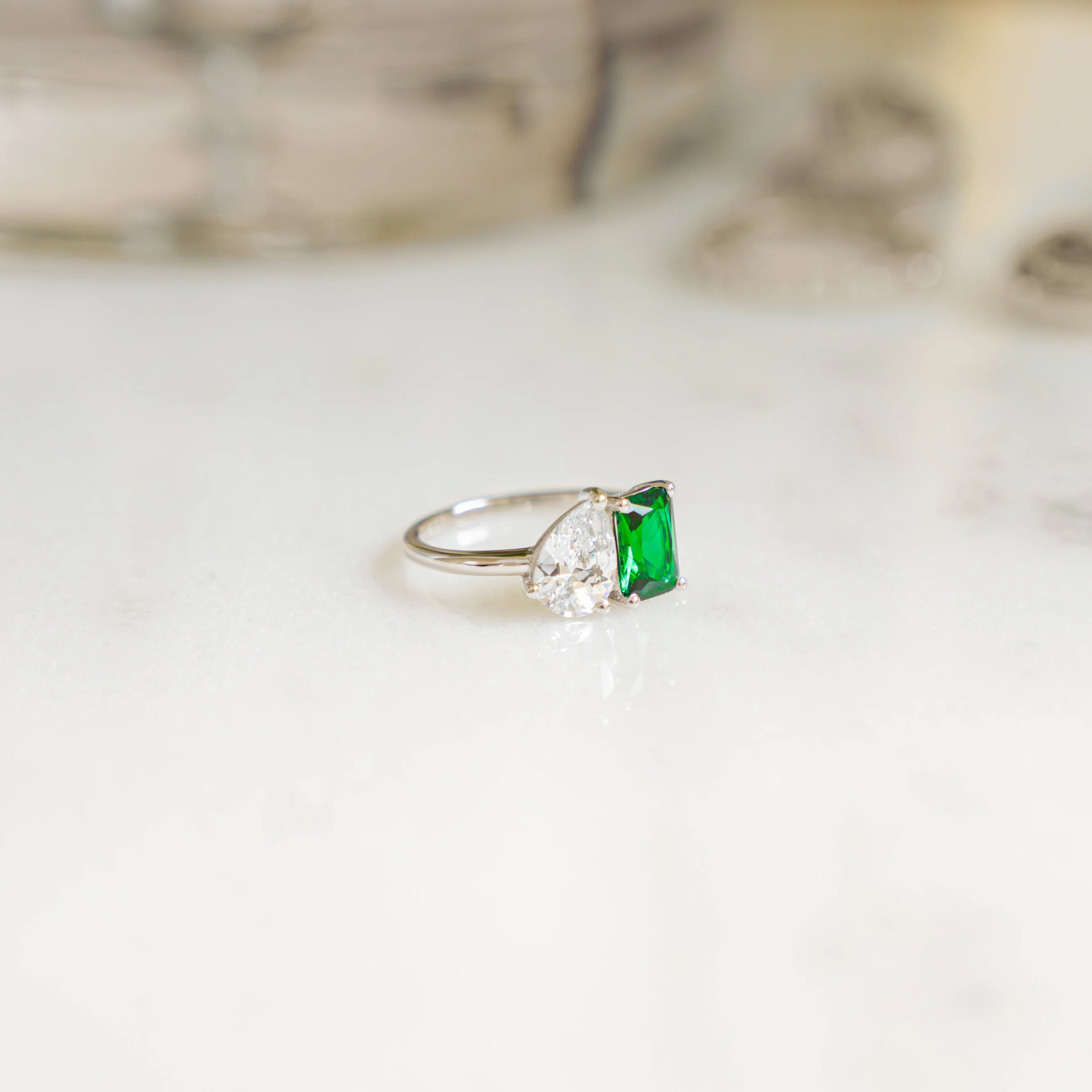 Toi et Moi Emerald Ring - Image 10