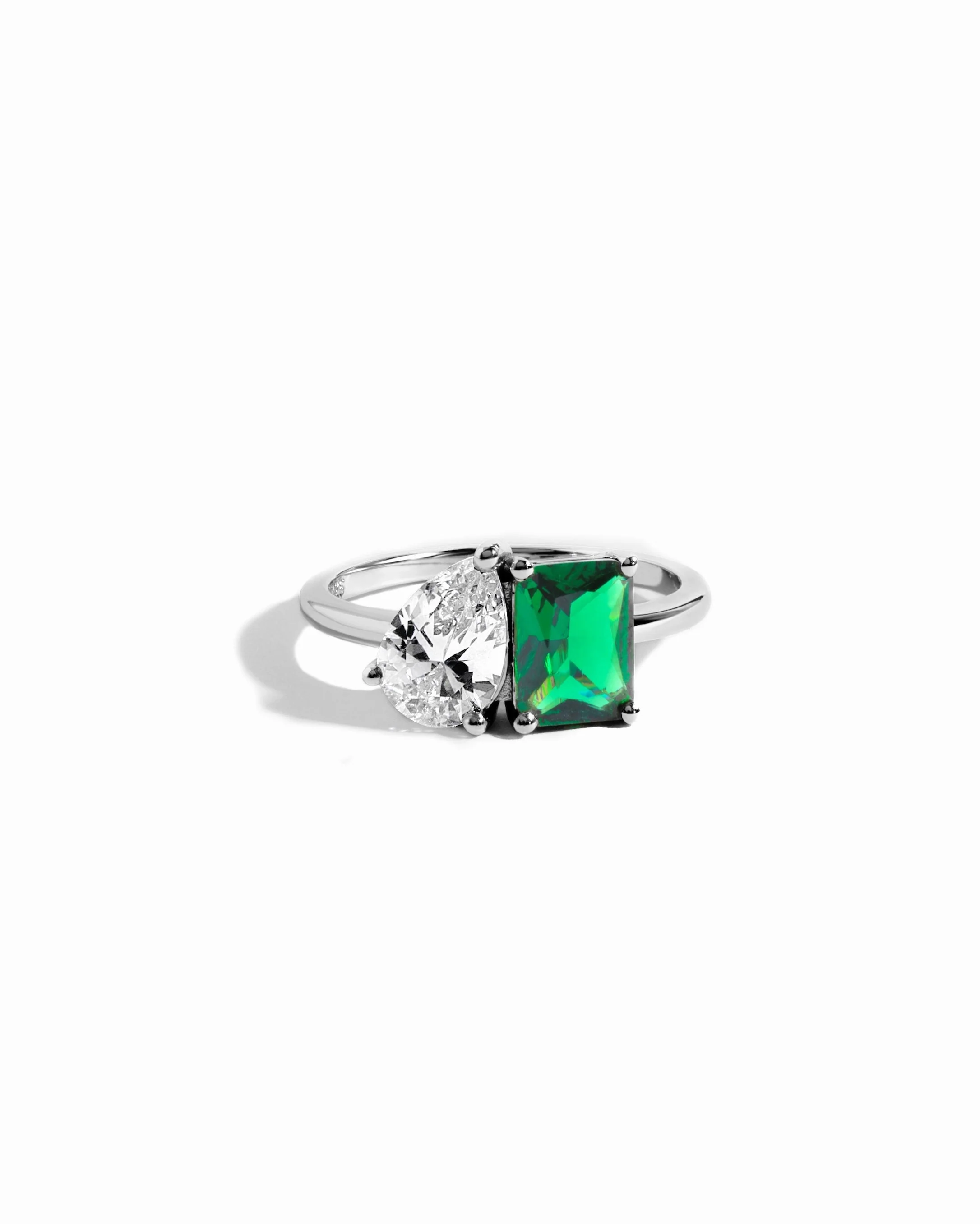 Toi et Moi Emerald Ring - Image 3