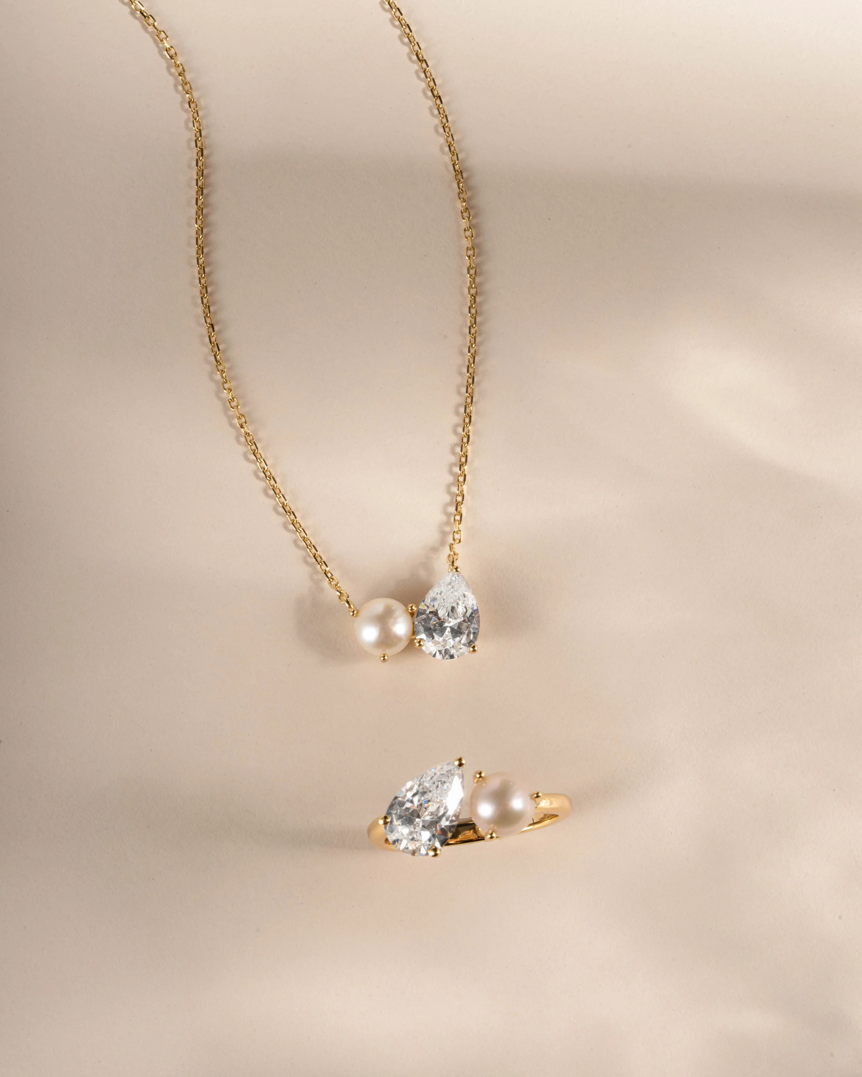 Toi et Moi Pearl Necklace - Image 10