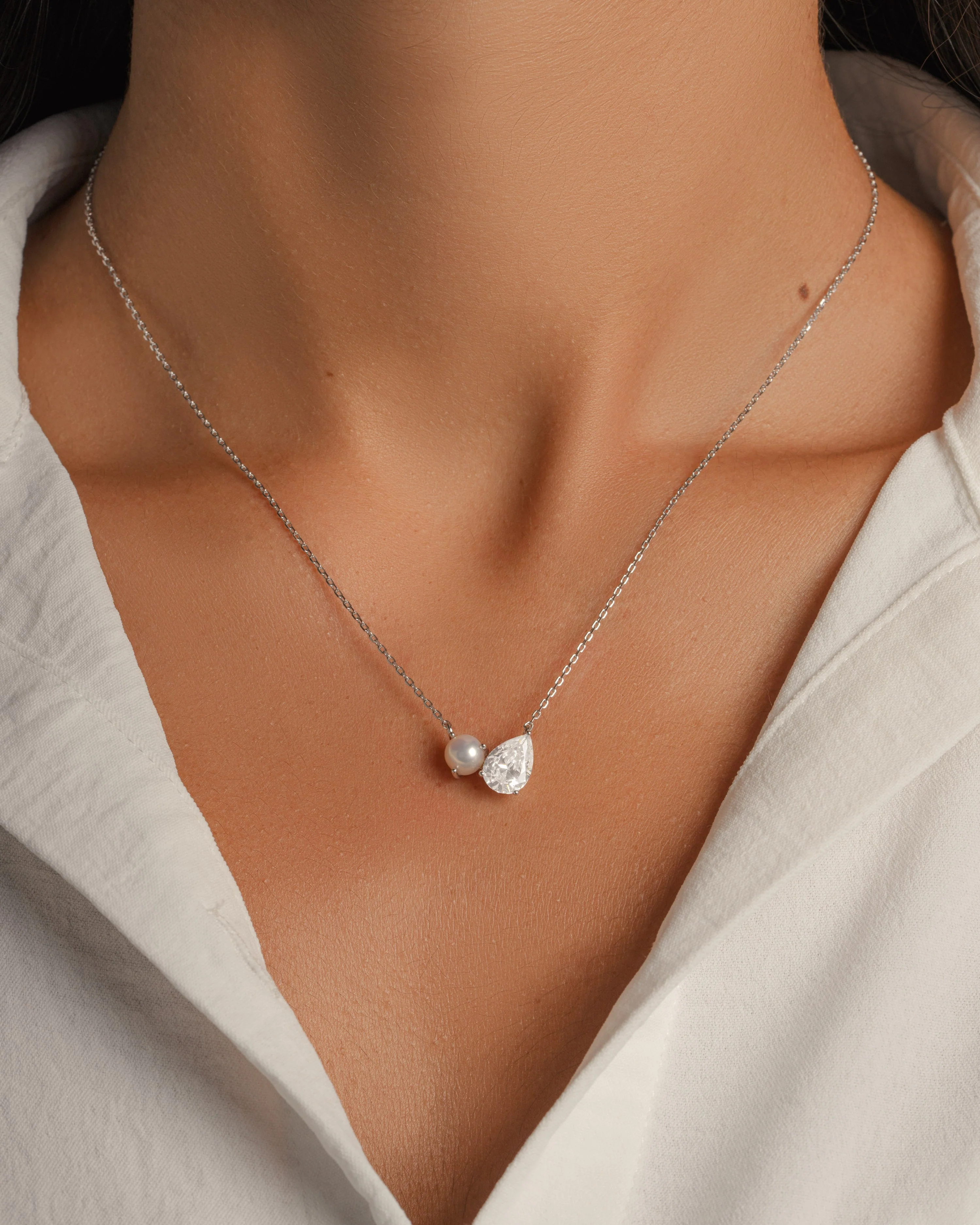 Toi et Moi Pearl Necklace - Image 4